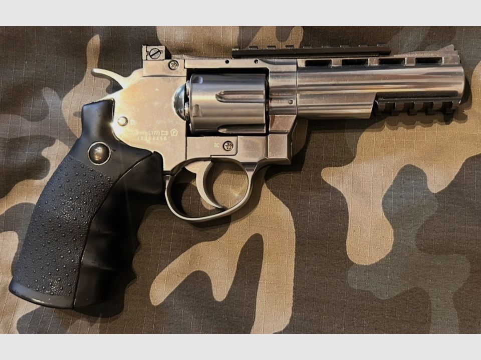 Top Smith & Wesson Clon Legends S40 neuwertig