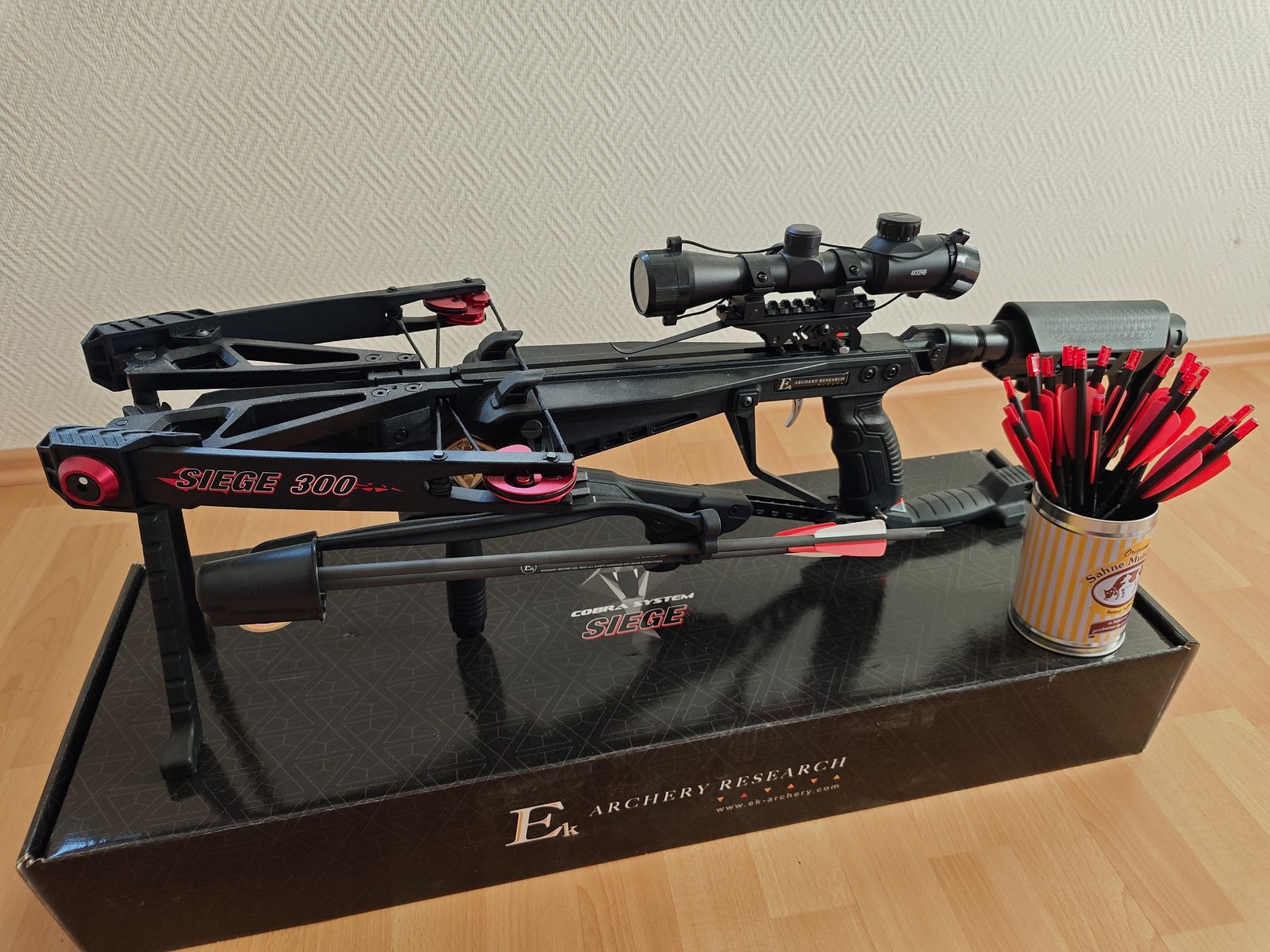 Archery Research Siege 300 like new, image 1 of 5