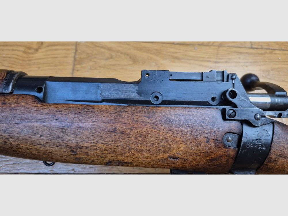 Mooie Lee-Enfield N°8 MKI – Britse regelgeving trainingswapen – Kal. .22LR – Fazakerley fabricage uit 1952 – Mooi militair "geciviliseerd" exemplaar – Kwaliteitsmilitair diopter – Zeer mooie loop en goede mechanica – mooi hout – TBE, afbeelding 27 van 31