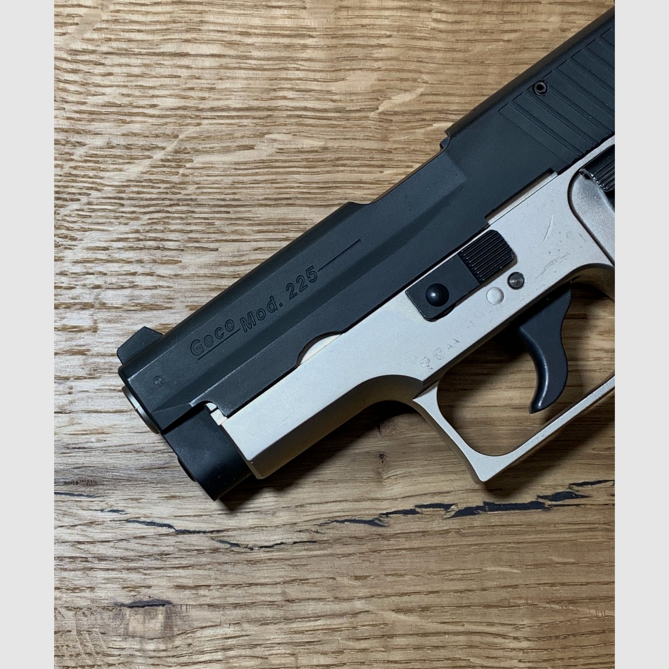 Geco Mod. 225 Pistolet sygnałowy 9mm P.A.K. od Dynamit Nobel (odpowiednik Sig Sauer)