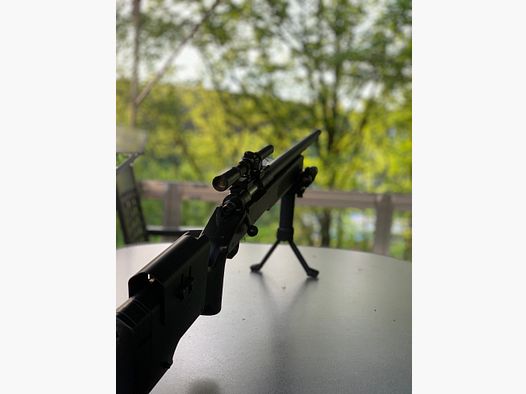 ASG McMillan M40A3 Softair/Airsoft 1.9 Joule (viel Zubehör)
