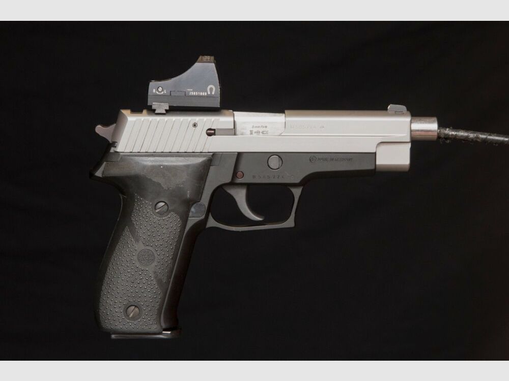 Sig Sauer P226 S with Docter Sight