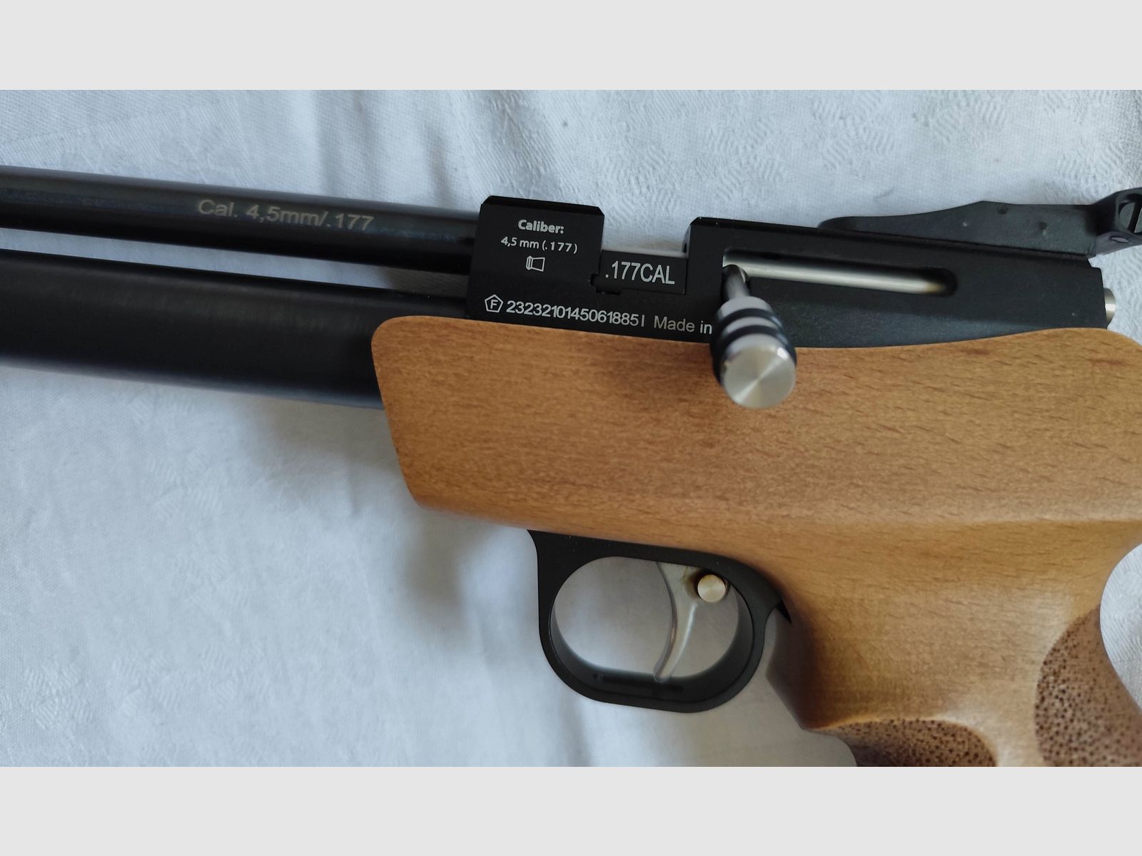 Pistolet pneumatyczny Diana Bandit+ Pompka powietrzna