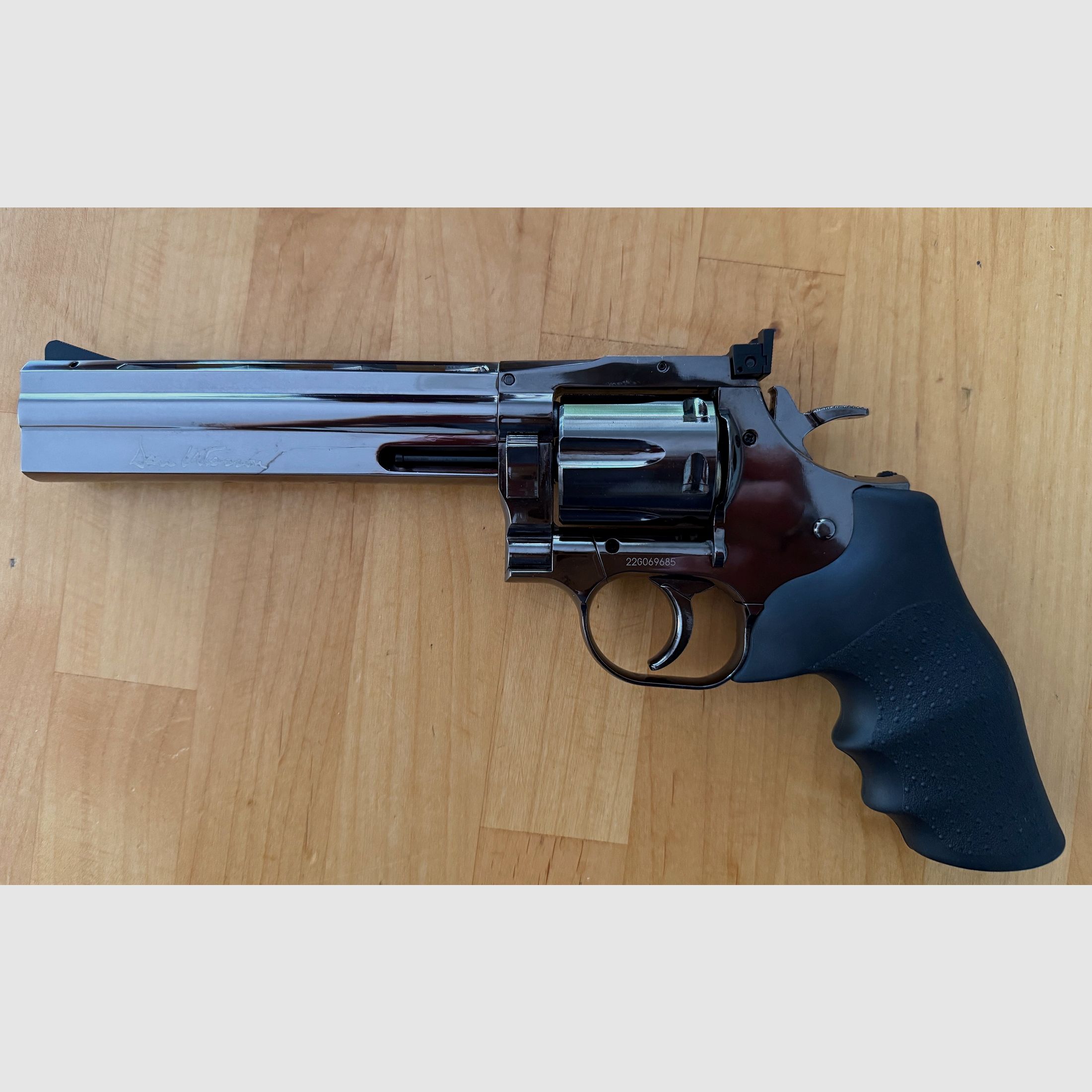 Dan Wesson 715 Diabolo *Rareza - cañón continuo*