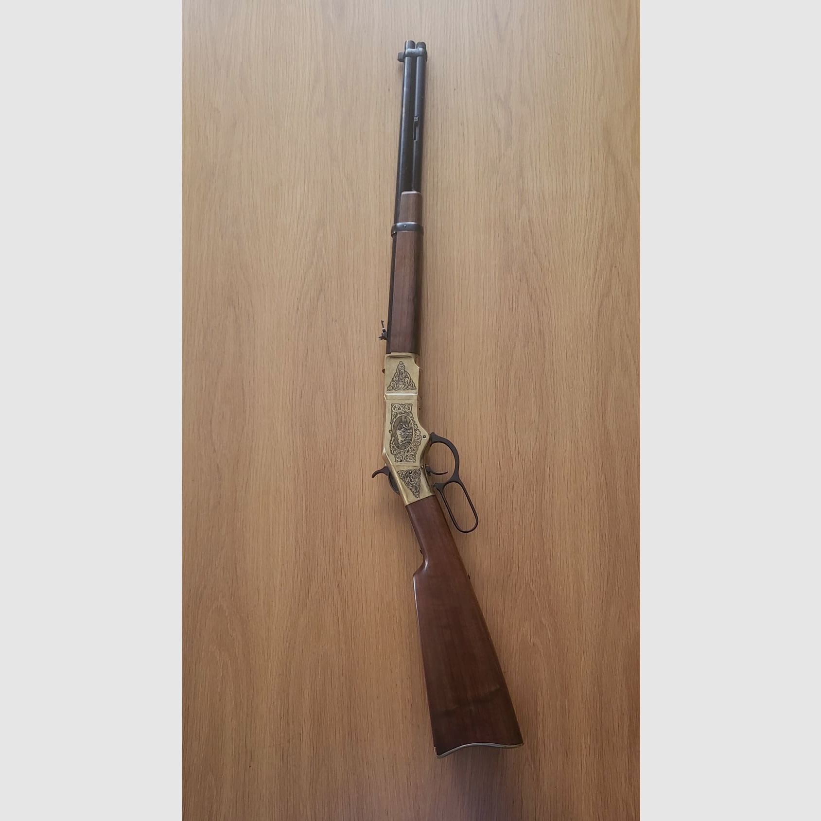 Uberti M 1866 Yellow Boy Unterhebelrepetierer 22 lfb