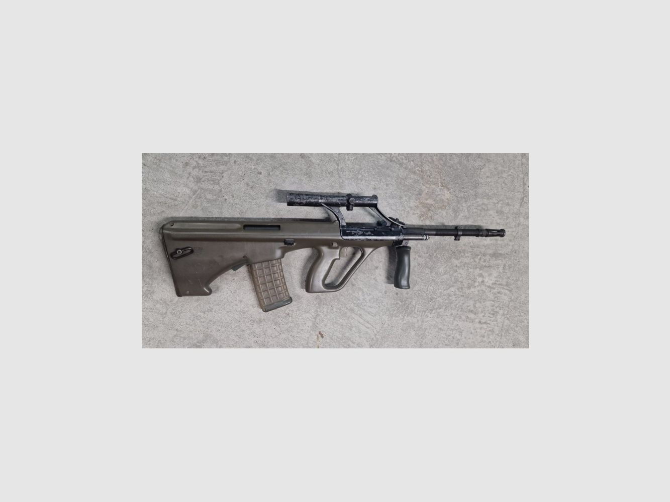 STEYR/SME AUG A1, CAL. 5,56X45MM (OCCASION), image 2 sur 2