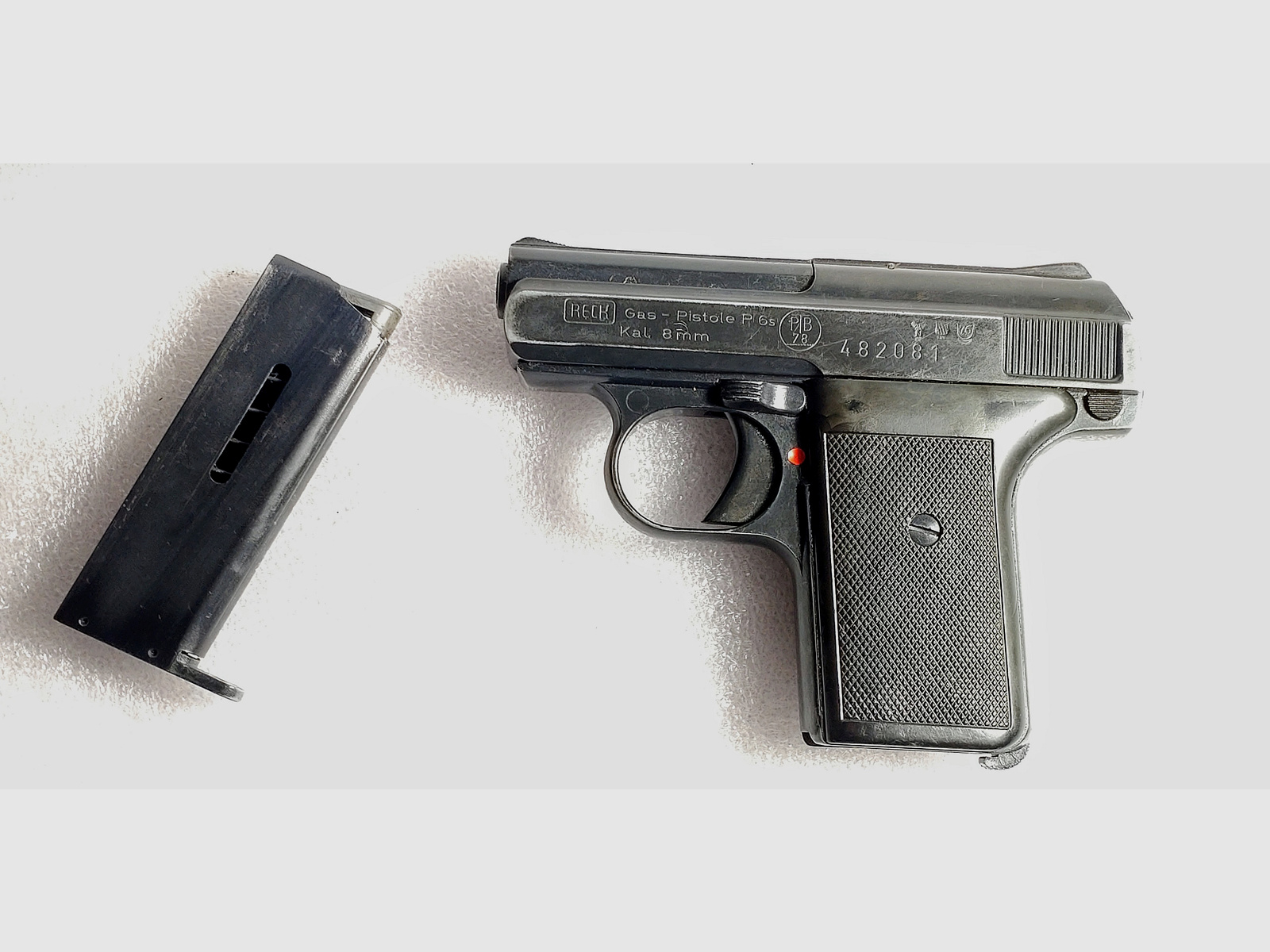 Reck P6s Kaliber 8mm K, Pistole