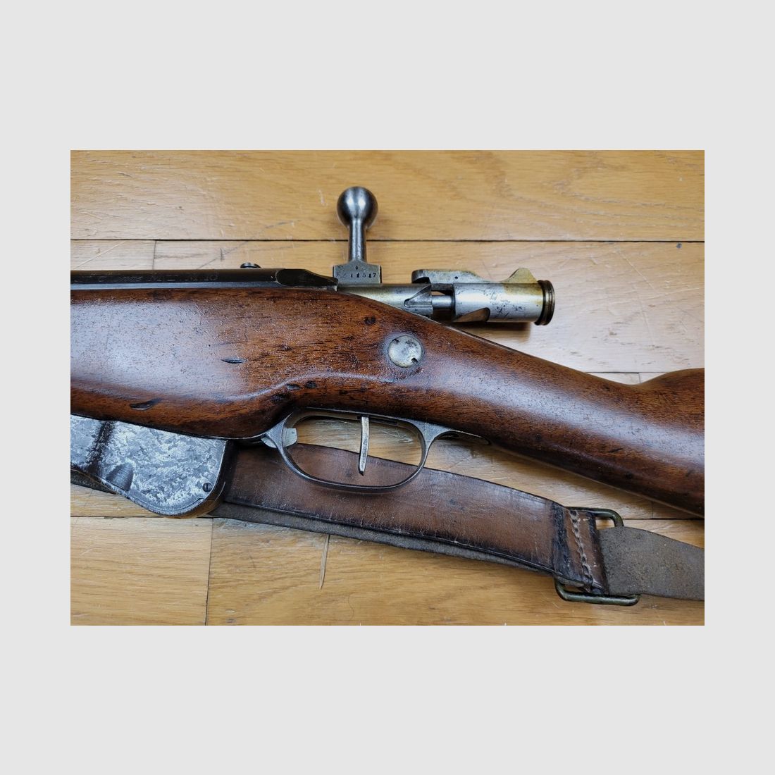 Bon fusil Berthier – 07/15 Mod. 1916 – Arme en 5 coups – cal. 8×51 Lebel – Pontet, culasse mobile et canon au numéro – Très beau canon – bretelle – 2 clips – TBE, image 13 sur 24