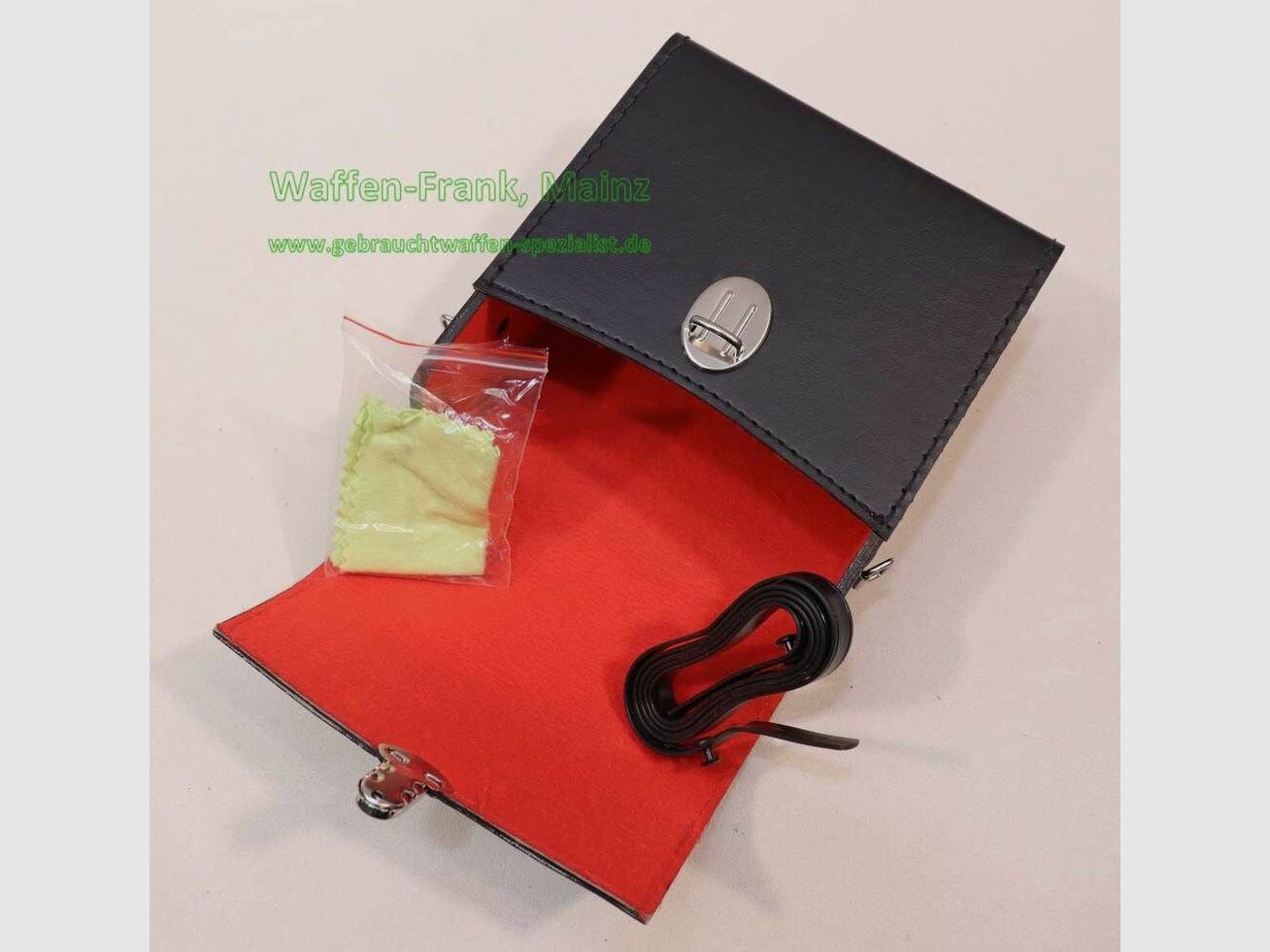 Japonais inconnu étui à jumelles