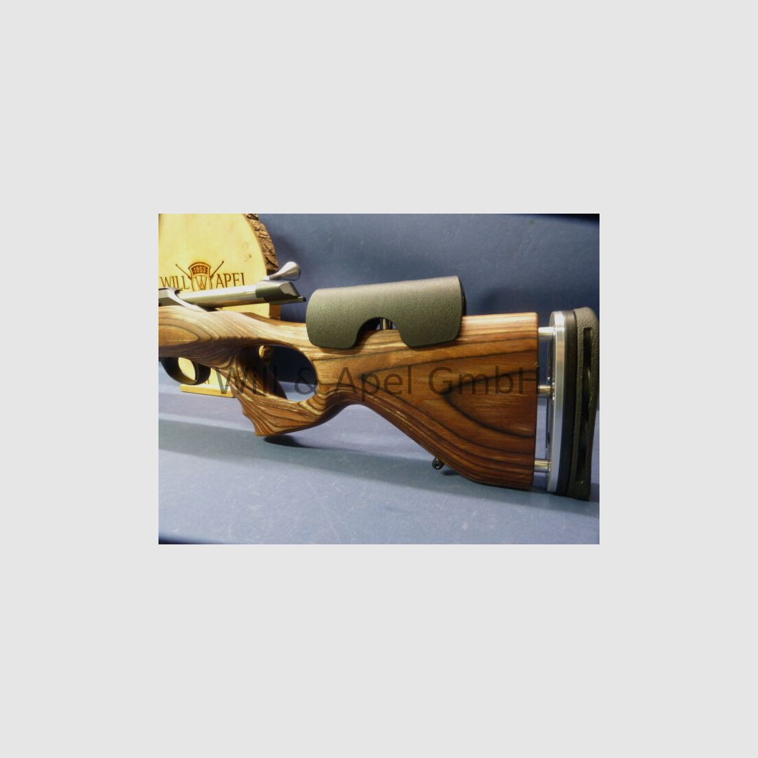 Tikka T3x Lite z brązową kolbą GRS Thumbhole
