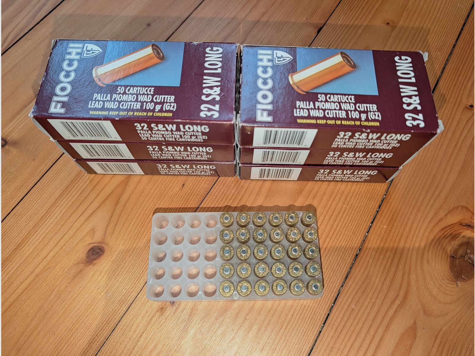 6.5 boxes Fiocci .32 S&W Long WAD Cutter