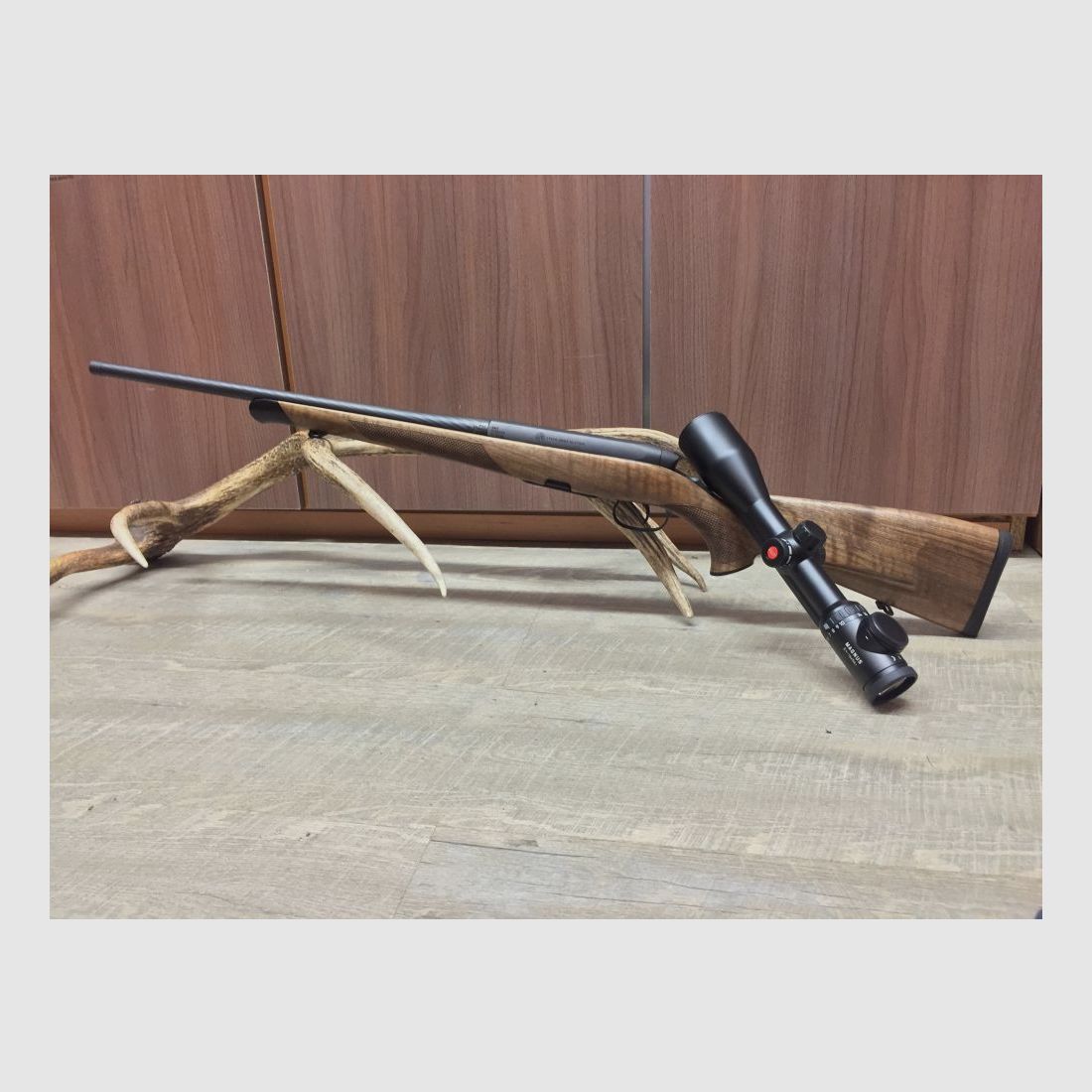 Steyr Mannlicher	 SM 12 Classic, mit Leica Magnus 2,4-16x56 i