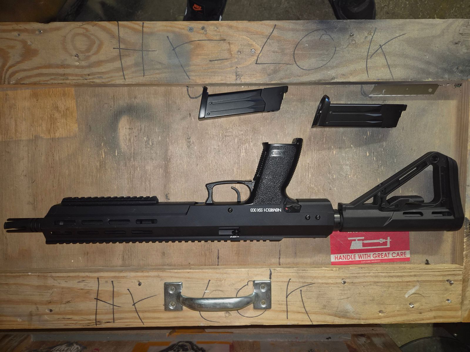 Novritsch SSX 303 Stealth Gasgewehr 1,7-2,5 Joule mit 2 Magazinen