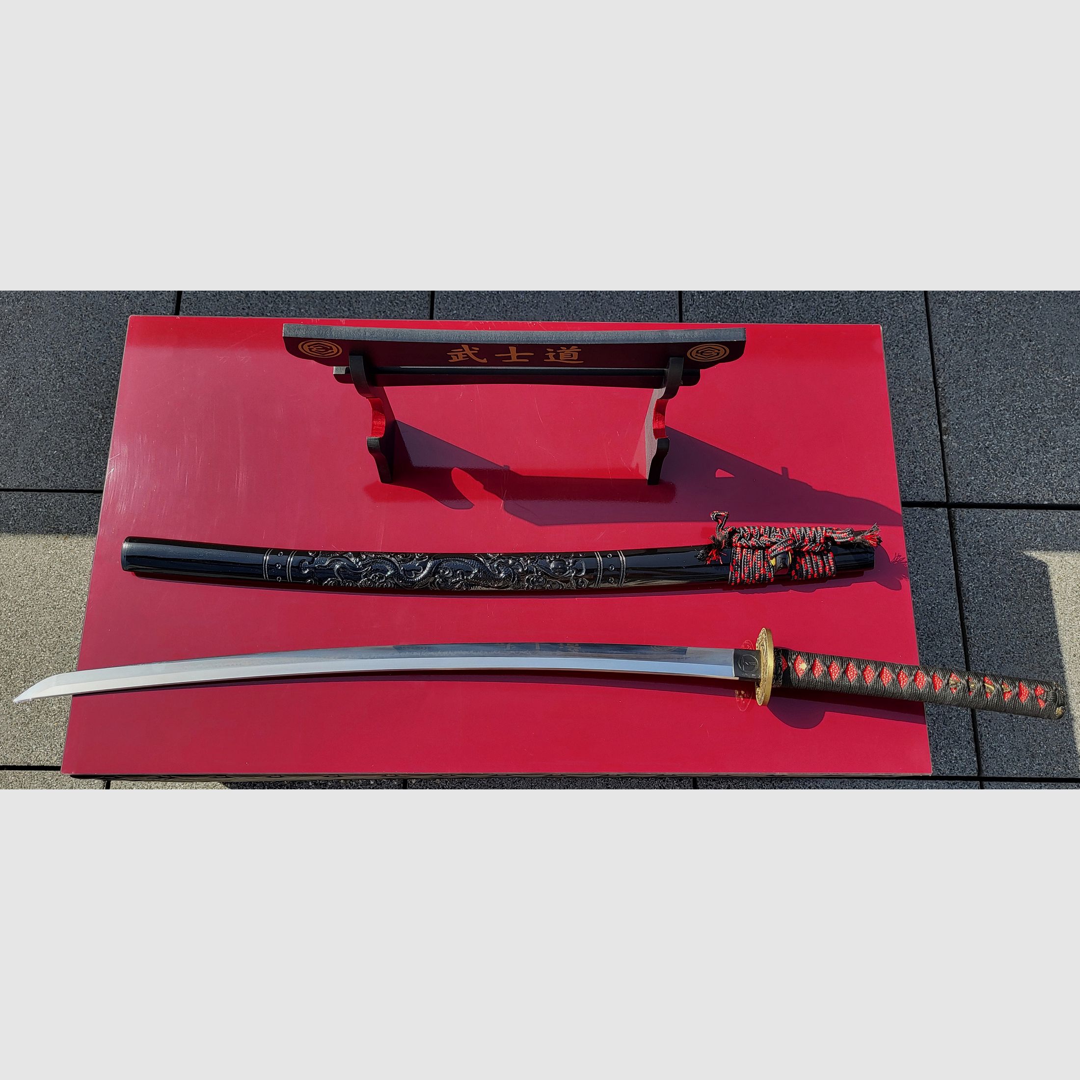 Katana Toshiro Tenryu, schwarz, mit eingraviertem Drachen auf Saya