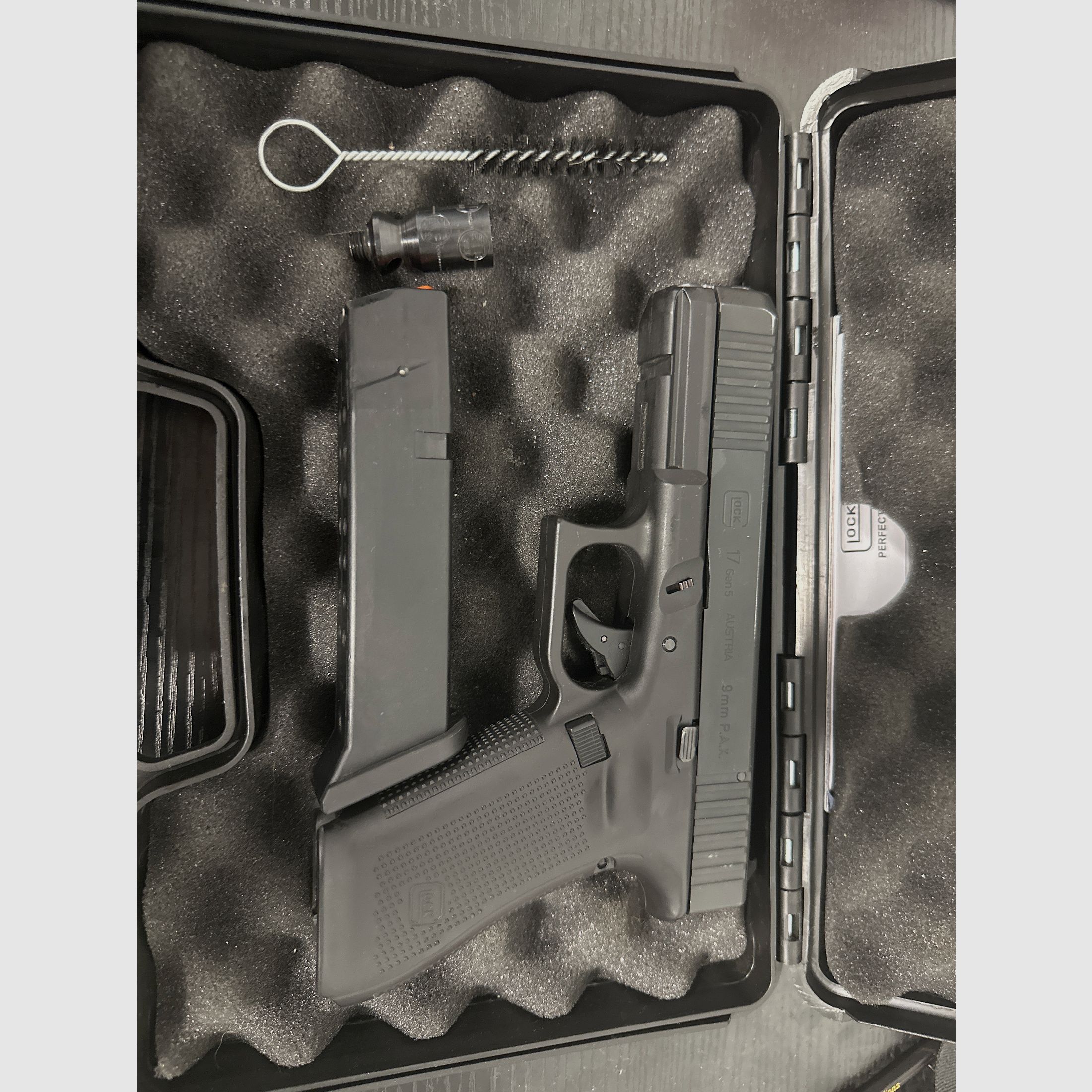 Glock 17 Gen 5 9mm Pak
