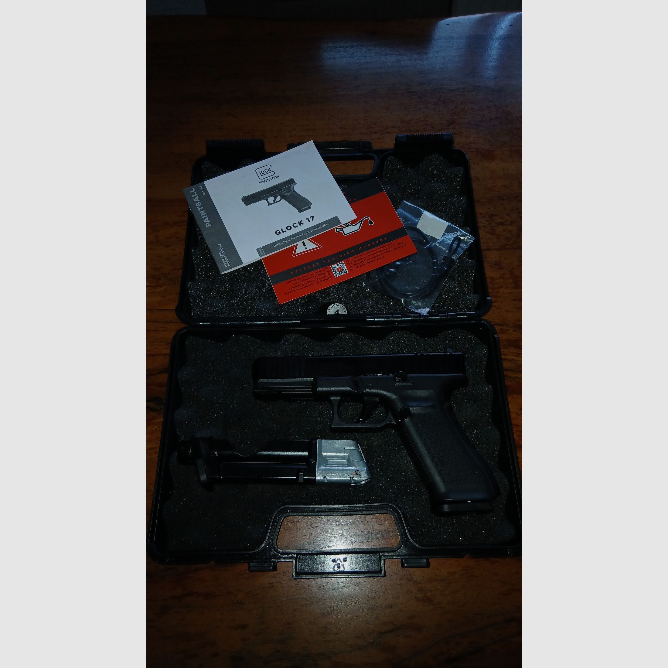 Glock 17 Gen 5  T4E  .43  RAM + Quick Piercing Magazin incl. verzending
