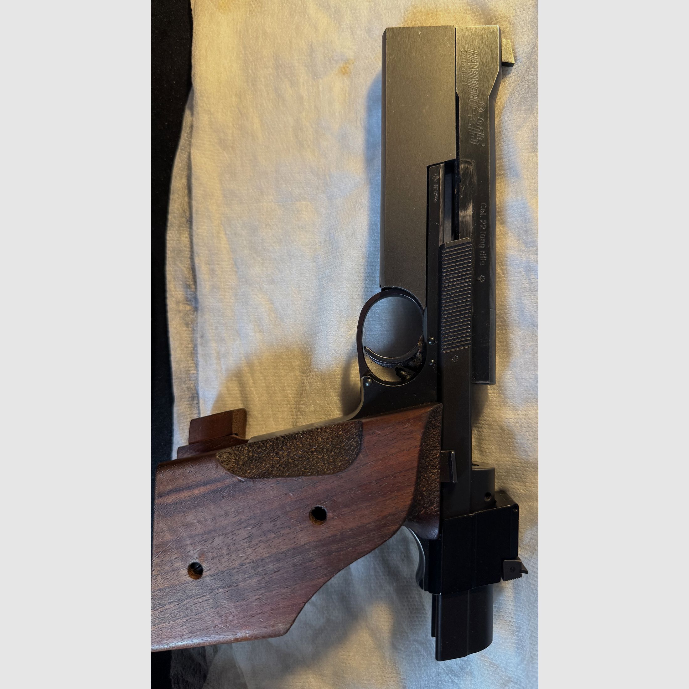 Sportpistole Hämmerli 215 22 lr mit 3 Magazinen