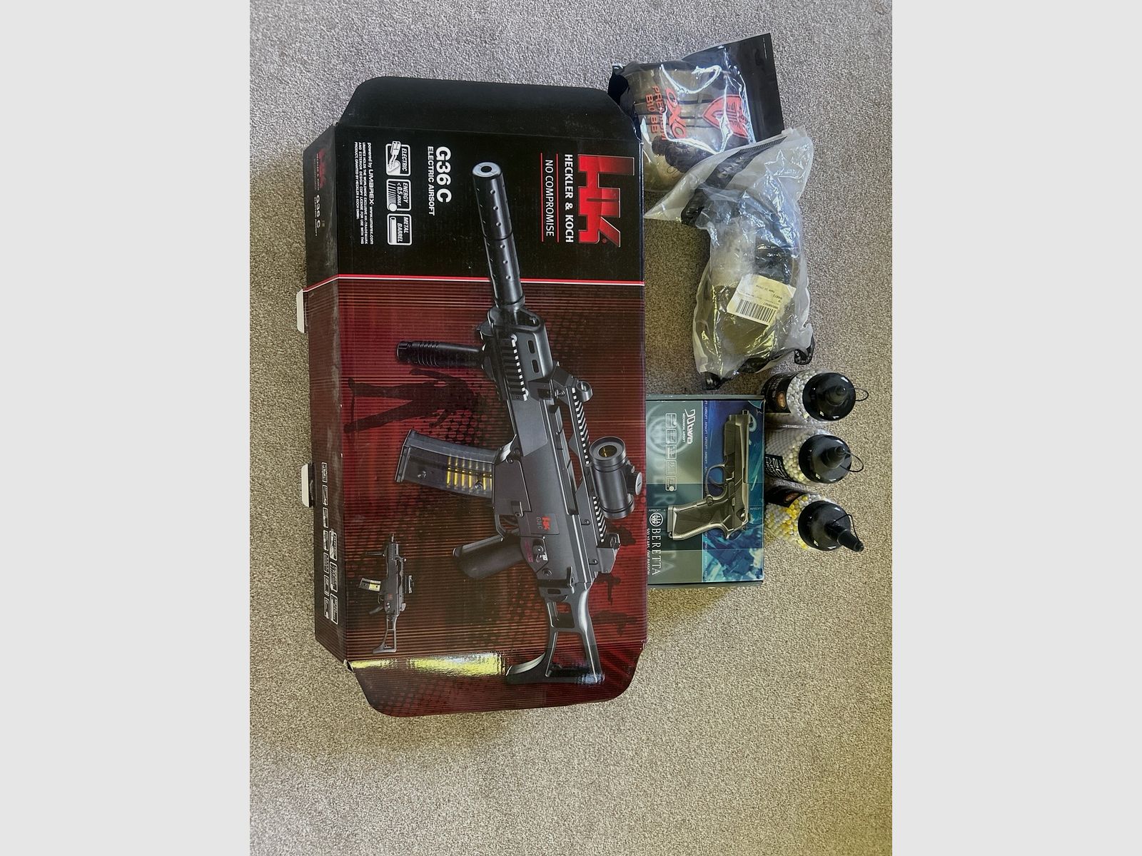 Airsoft G36 und Beretta 