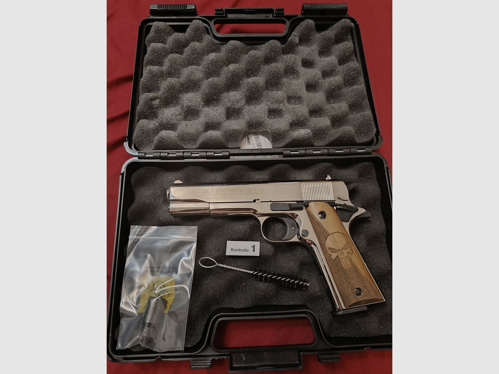 Colt 1911 A1 Chrom/Punisher Umarex