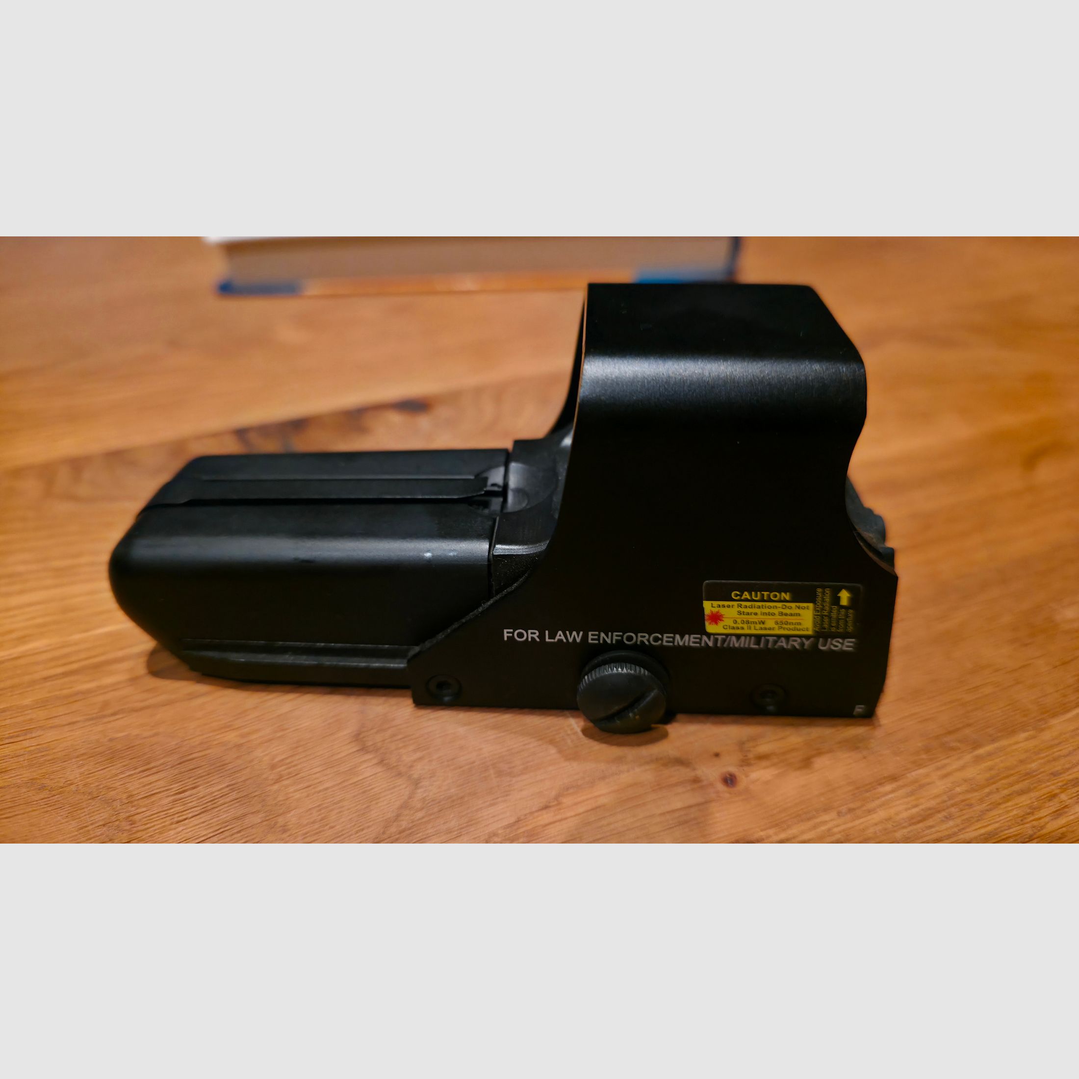 Holographic sight for airsoft