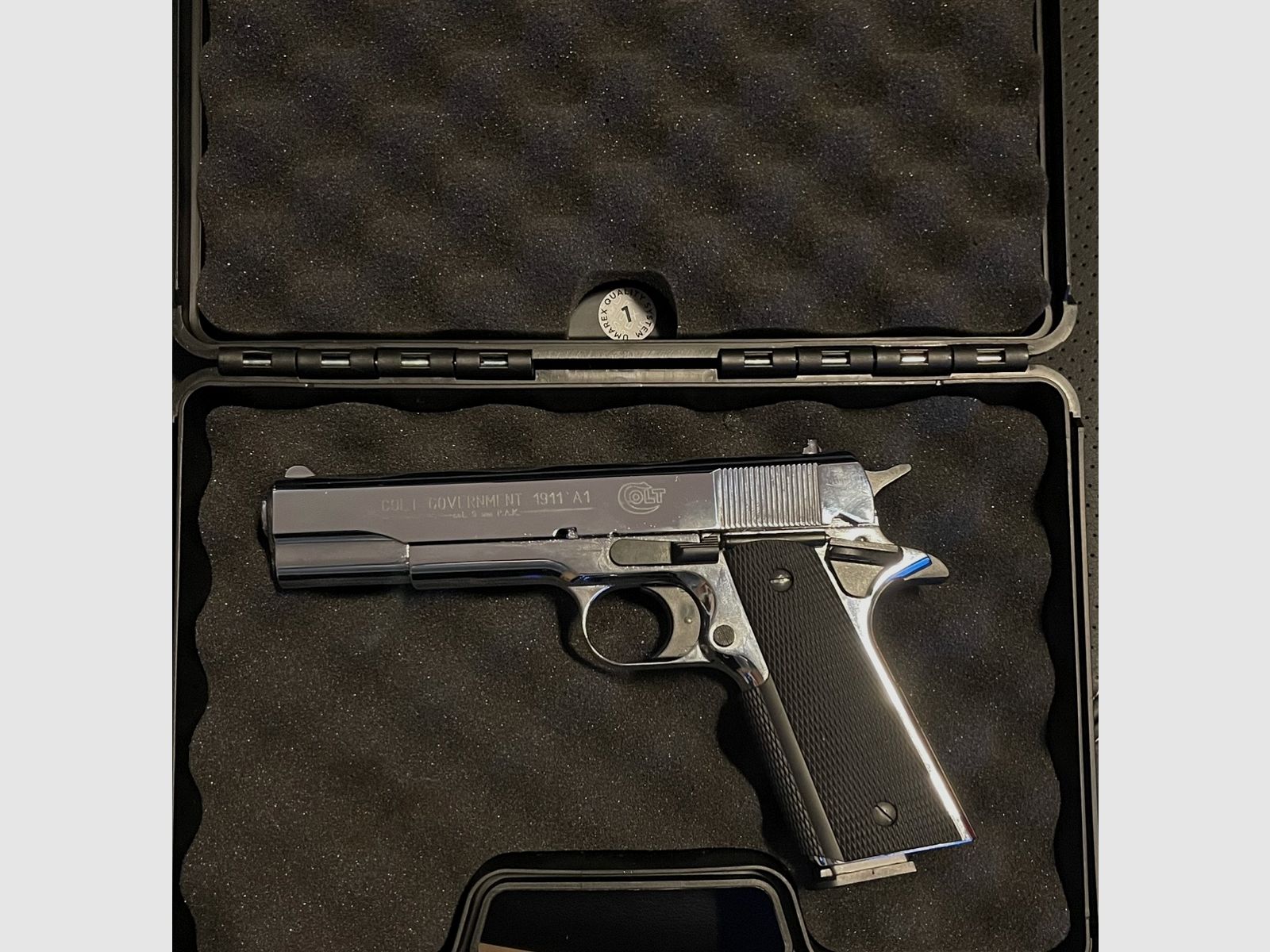 Colt 1911 Chrom 