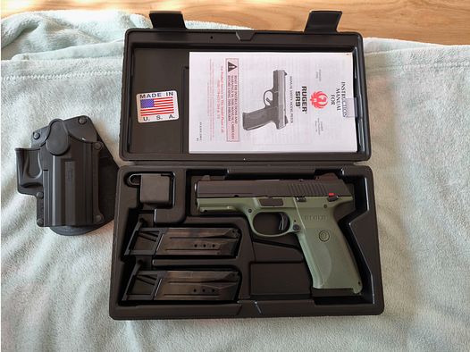 Ruger SR9 9mm, 2 magazijnen, holster, koffer, goede staat, geen Walter Glock Sig Sauer maar beter :-)