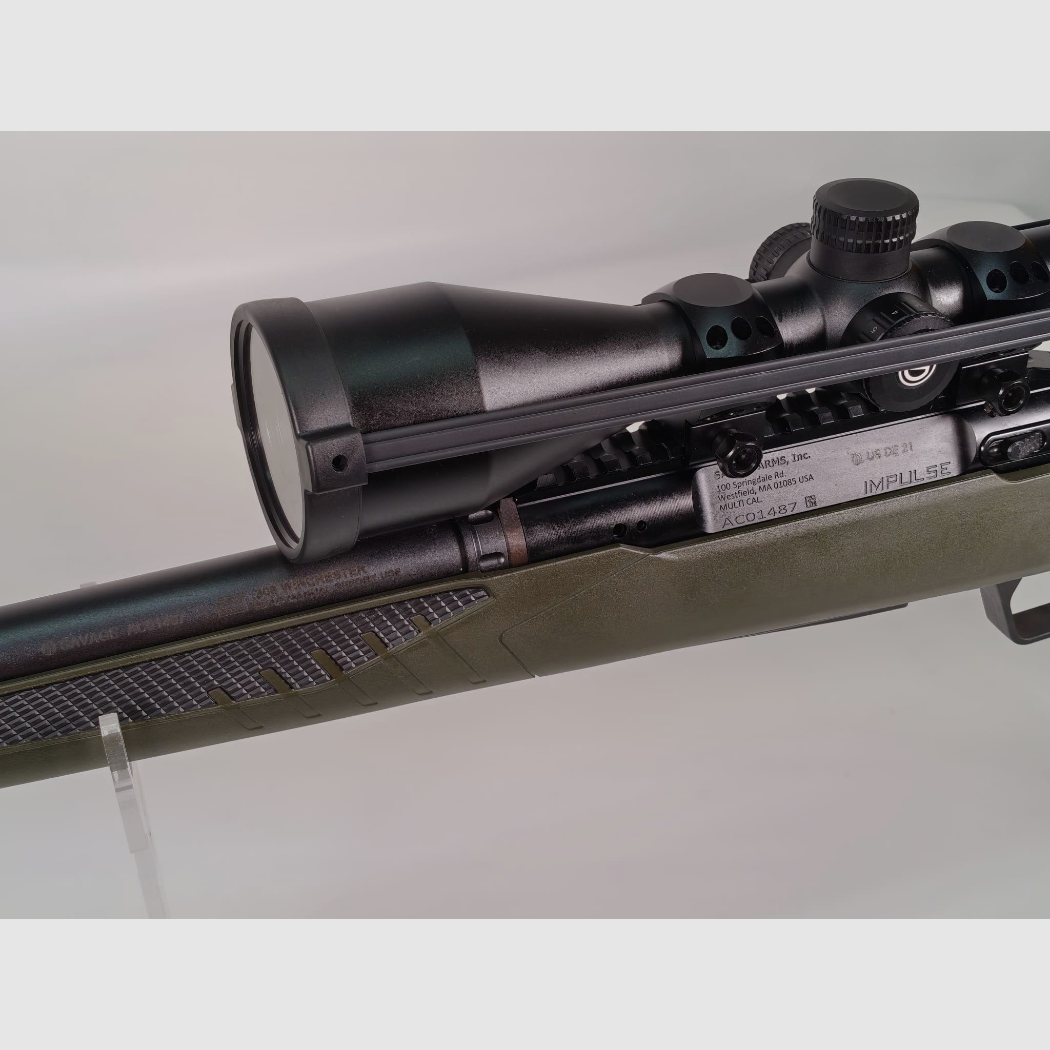 Savage Impulse karabinek z ręcznym przeładowaniem .308Win w komplecie z lunetą