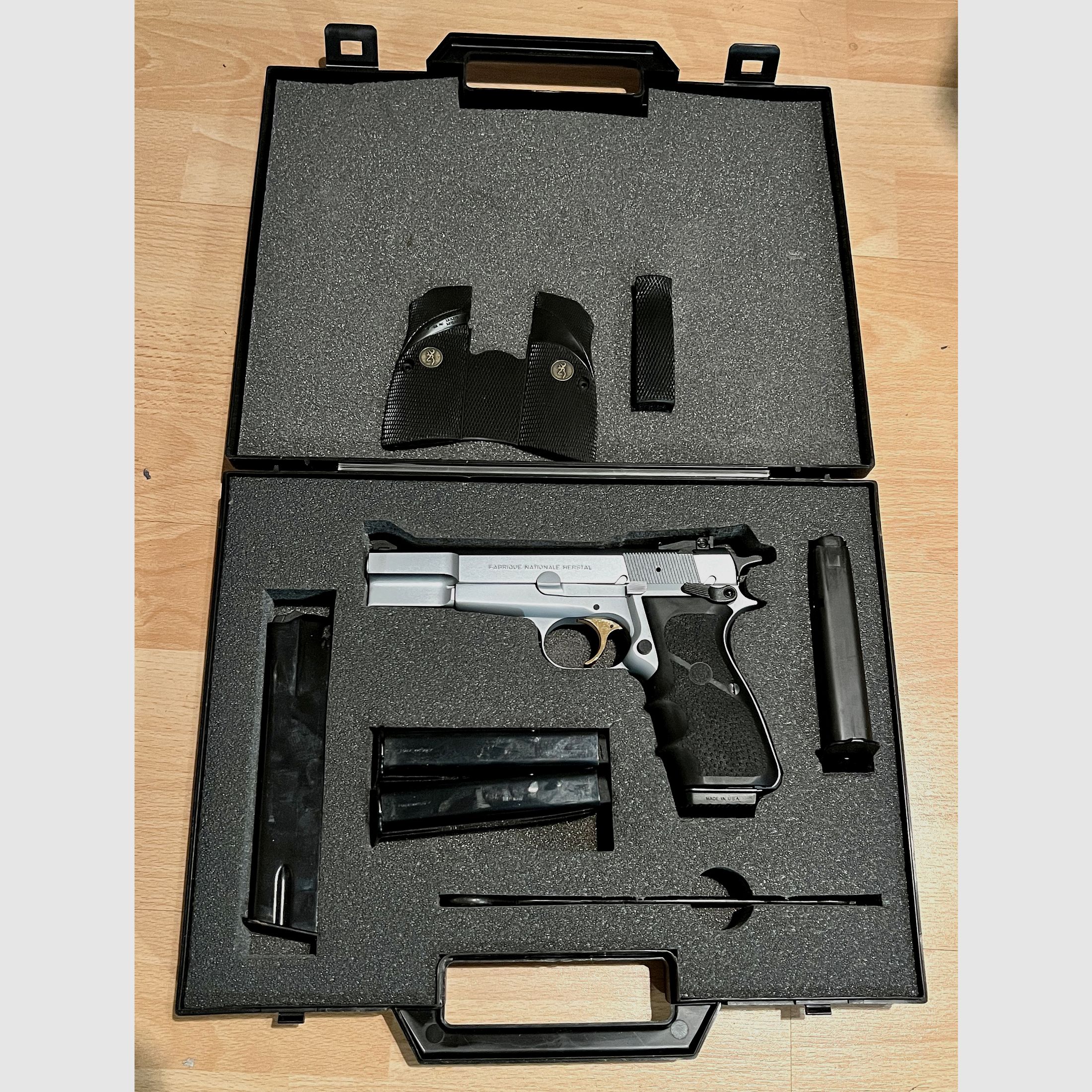 Browning FN High Power Silverchrome ORIGINAL & NEW absolute RARITY (not SIG 210, Korriphila, Korth, Manurhin, Brüner CZ, Tanfoglio, Target Champion, S&W, Colt, Walther, Customshop)