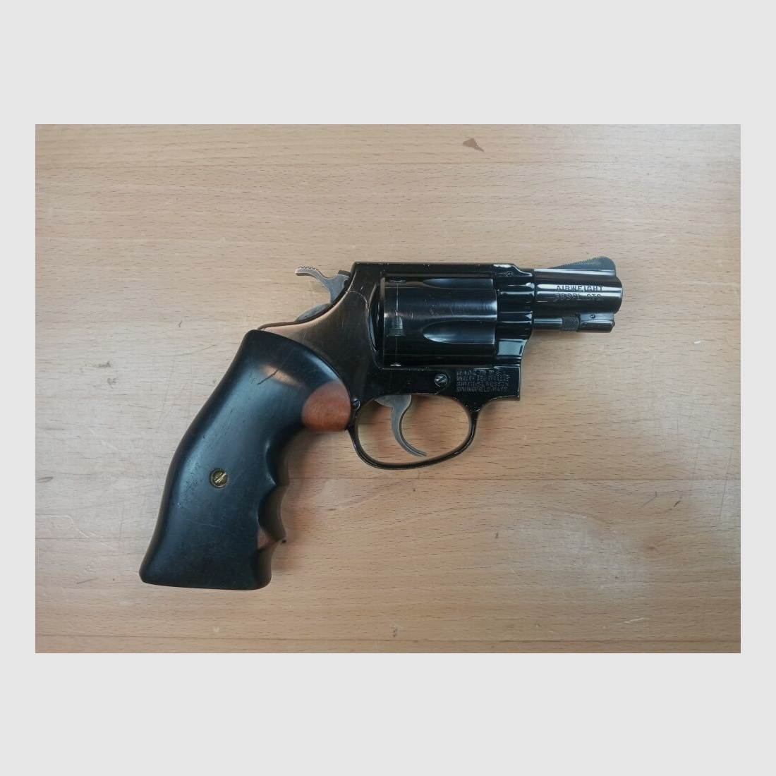 Smith & Wesson	 Model 37