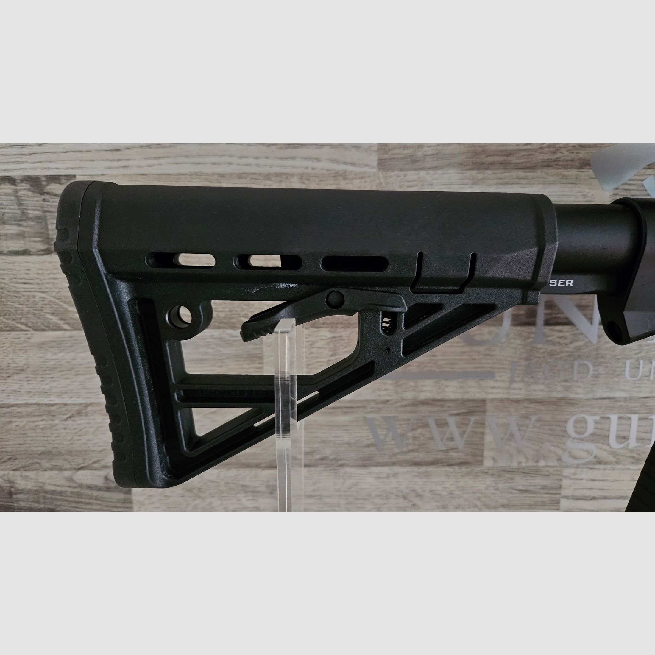 Nowy towar z handlu specjalistycznego - Schmeisser AR15 S4F OD Green 10,5" .223Rem - Zestaw z tłumikiem + lunetą