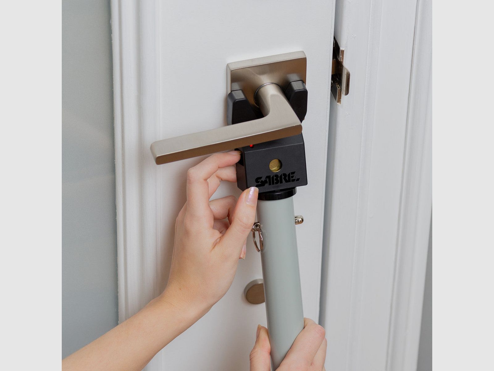 Adjustable 2-in-1 Door Security Bar with vibration Detecting Alarm, Bild 2 von 6