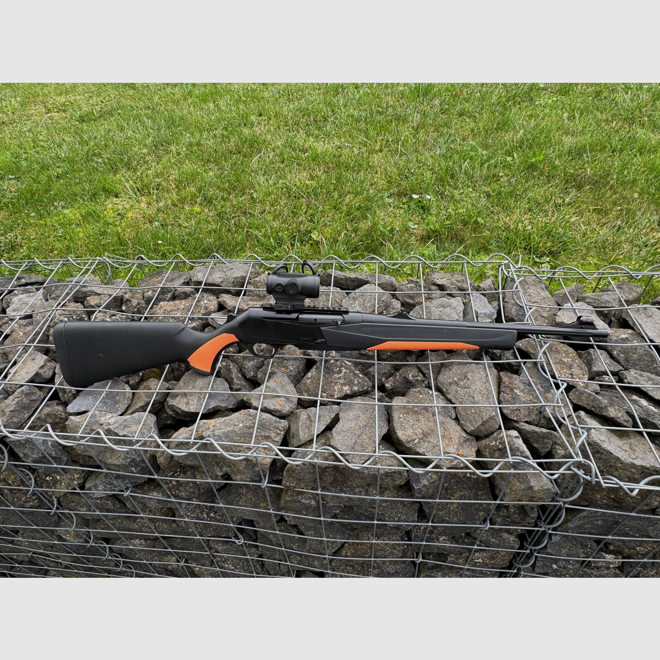 Browning BAR MK3 Tracker 9.3*62 with Holosun red dot sight and Picatinny rail - like new