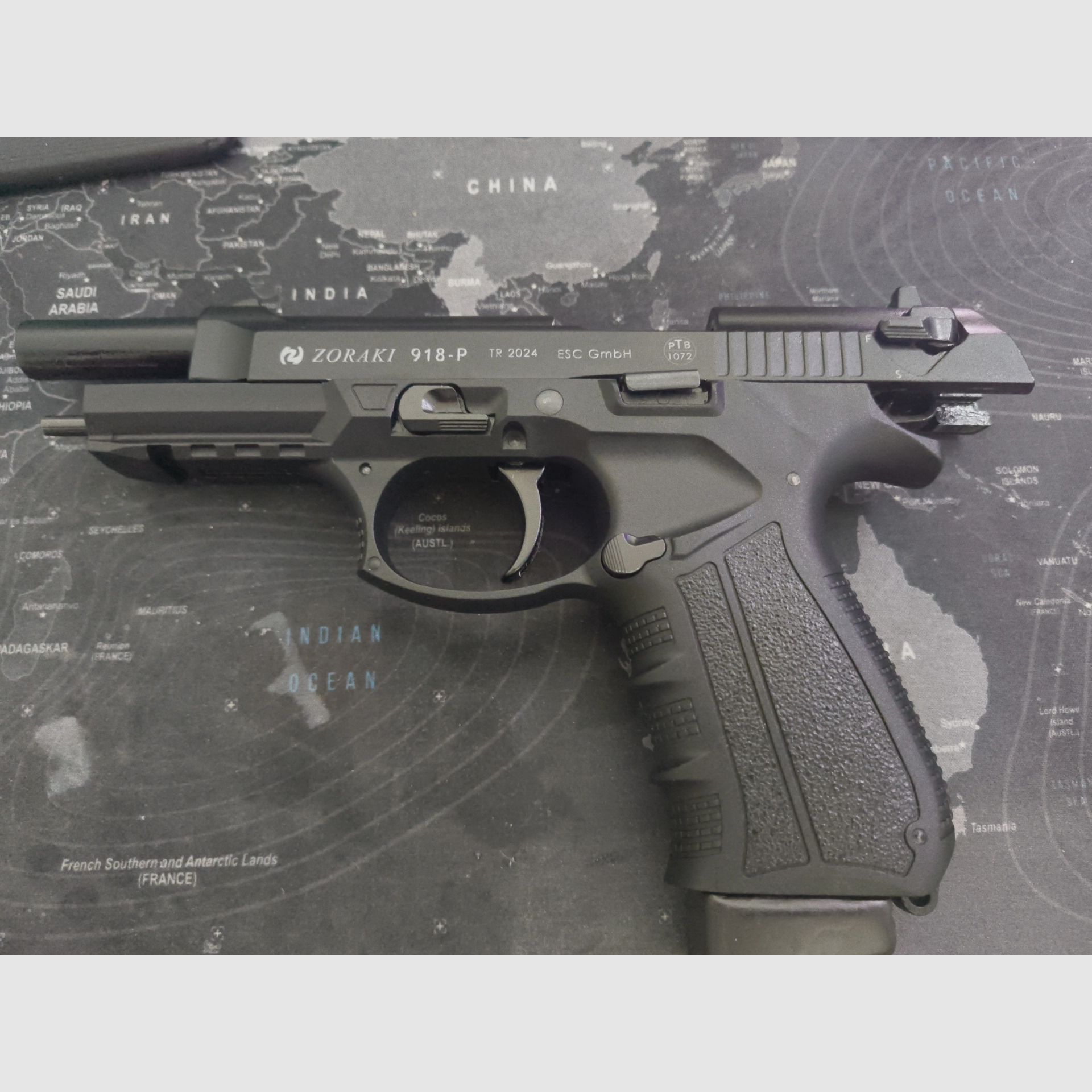 Zoraki 918 blank firing gun