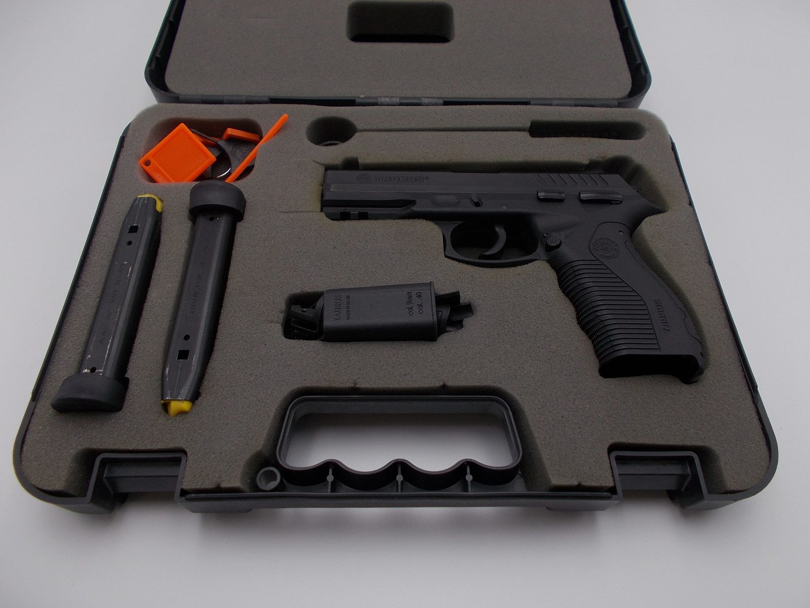 Pistole TAURUS PT 809 Kaliber 9 mm gebraucht, Bild 1 von 8