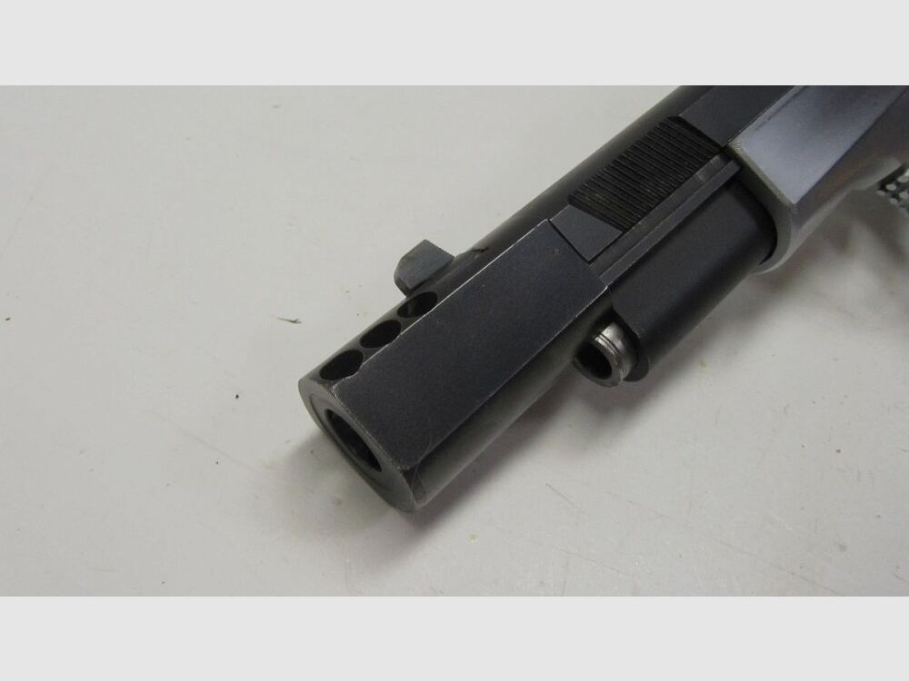Pistolet sportowy Joe Peters (Peters Stahl) .45Auto, 5" z kompensatorem .45Auto