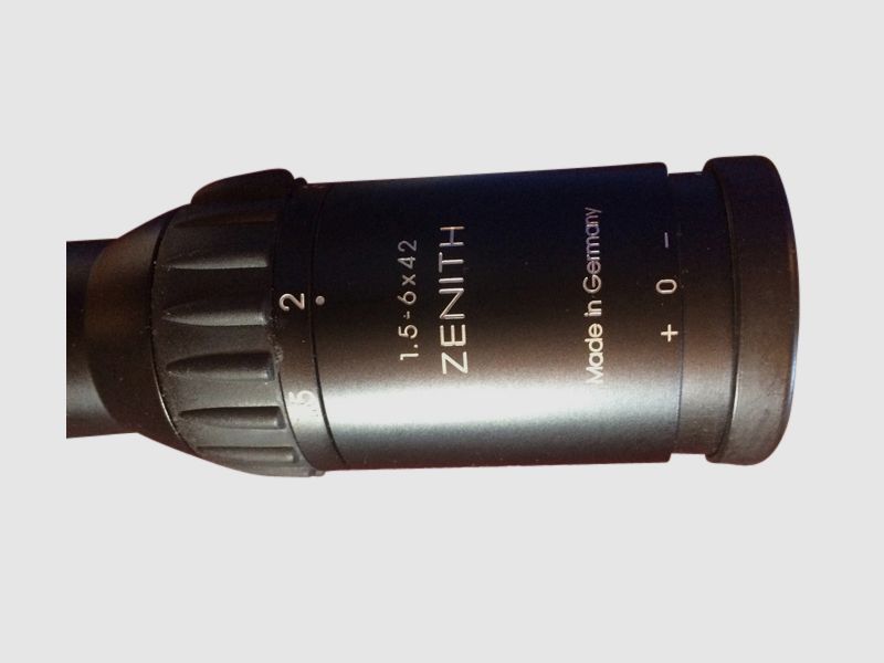 Rifle de cerrojo Adamy Suhl, cal. 5,6x52R con mira S&B