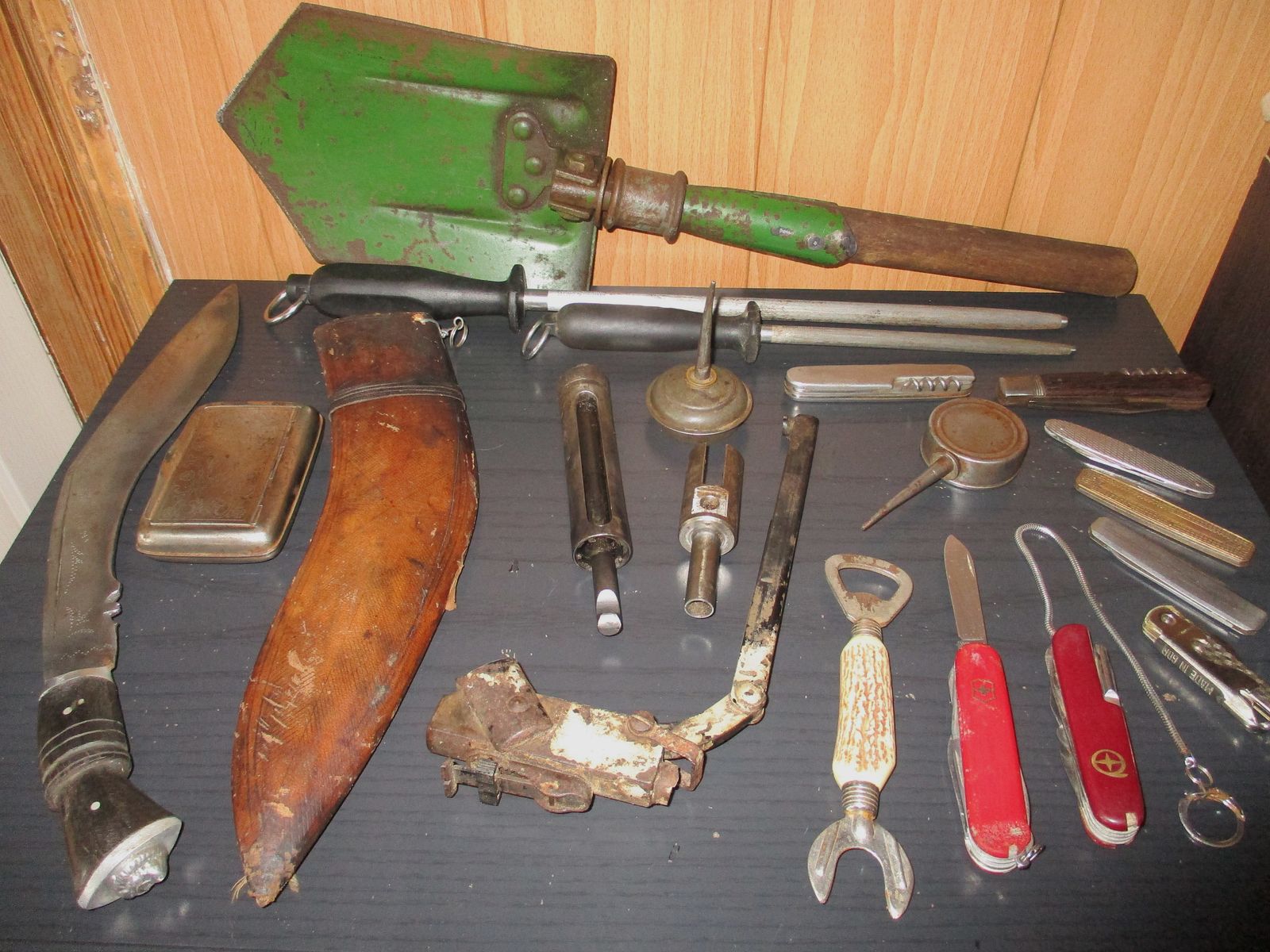 Haenel Suhl DDR Model 303 spare parts, pocket knife, Solingen whetstone, spade.....