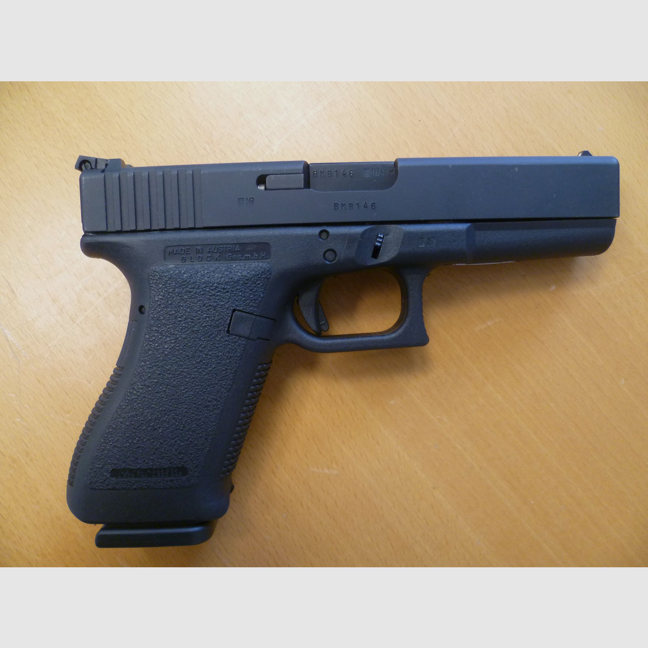 Pistole Glock 21 .45 Auto.