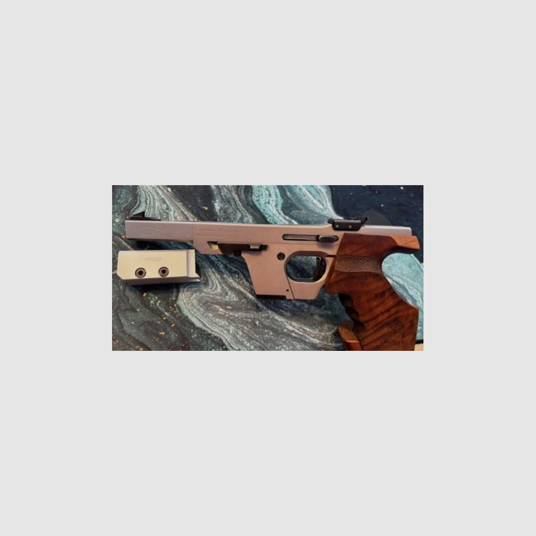 Walther GSP .22 l.r. met barrel weight