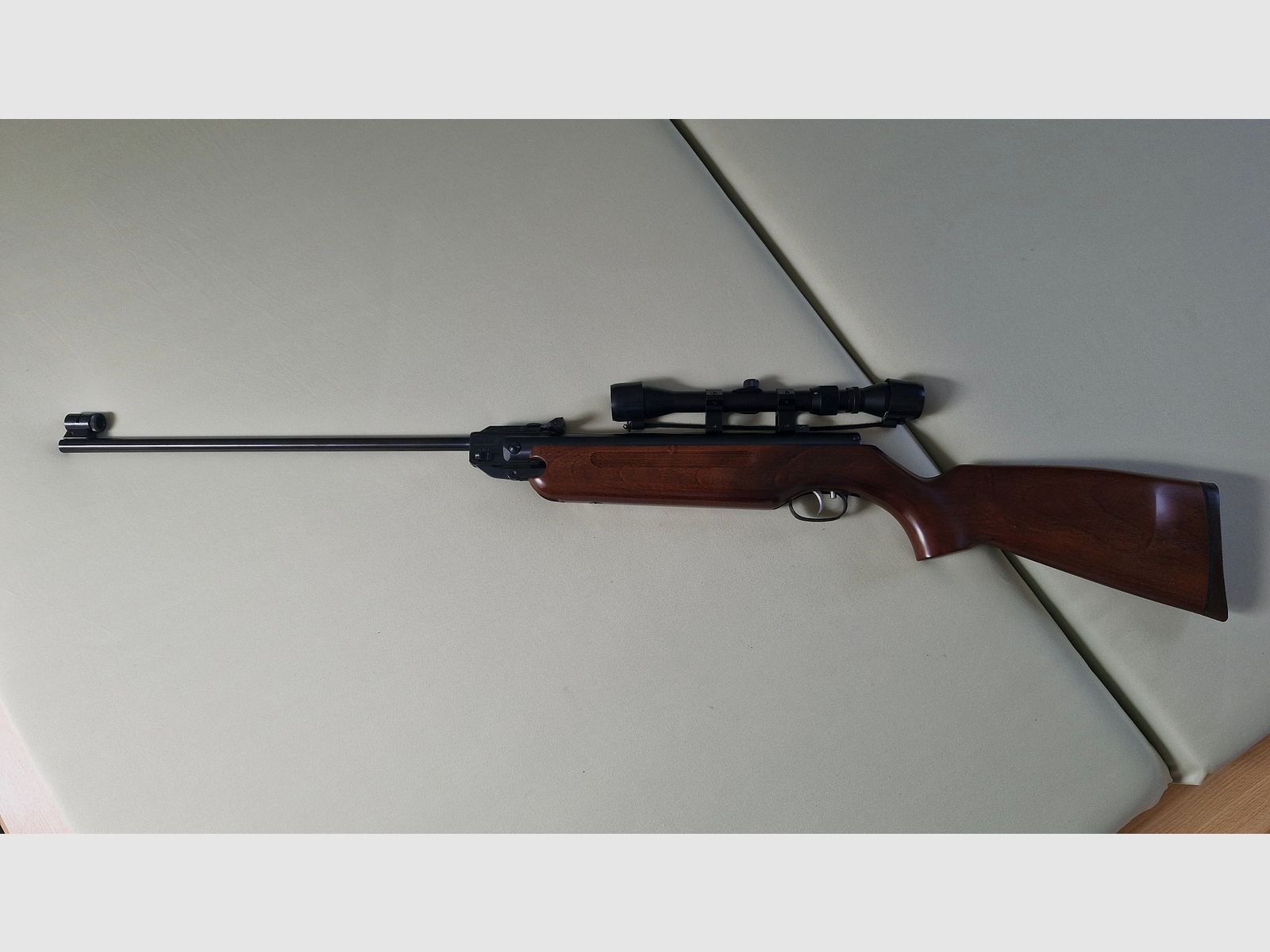 Air rifle HW35 Weihrauch with scope like new