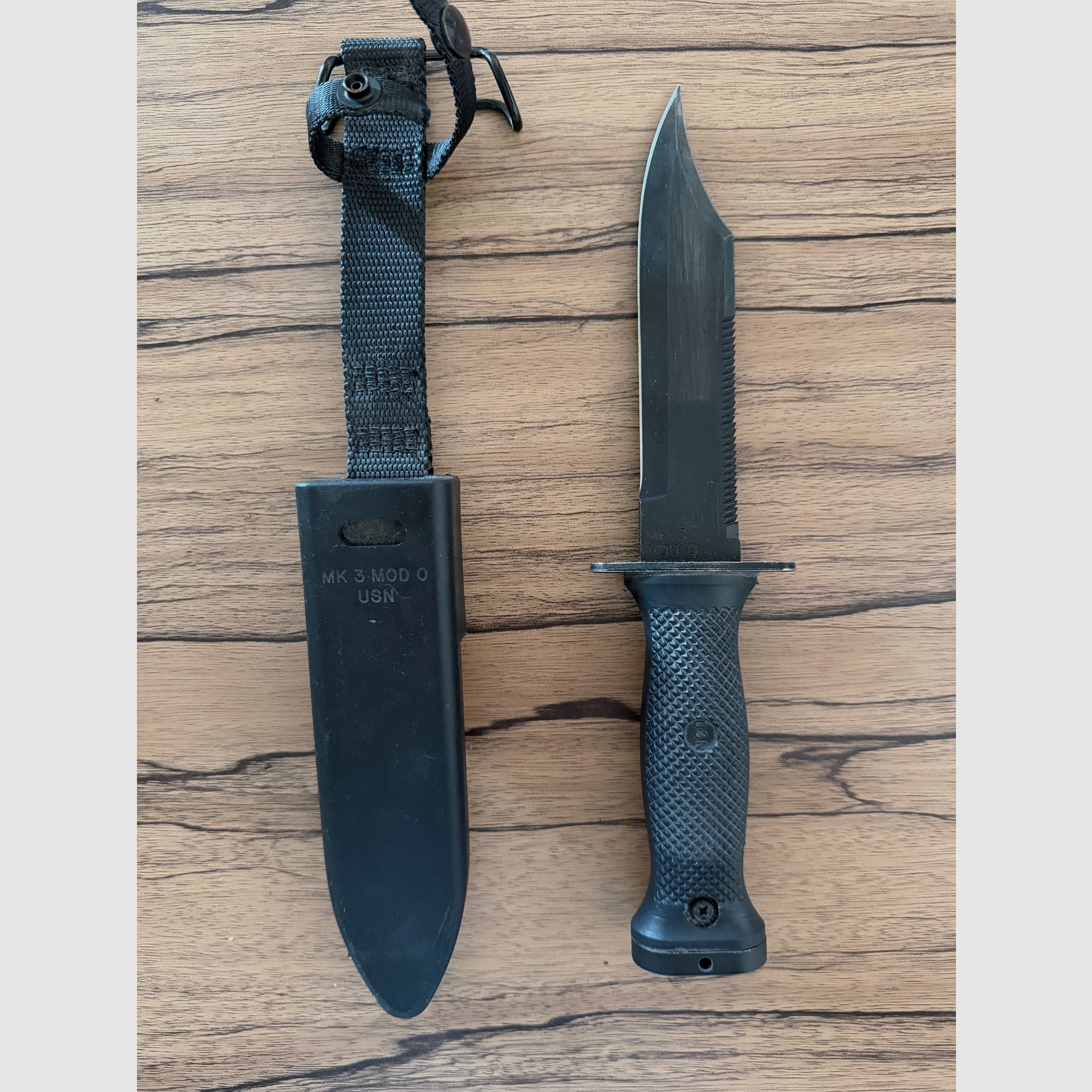 USN MK 3 MOD 0 Kampfmesser mit Originalscheide – sehr guter Zustand