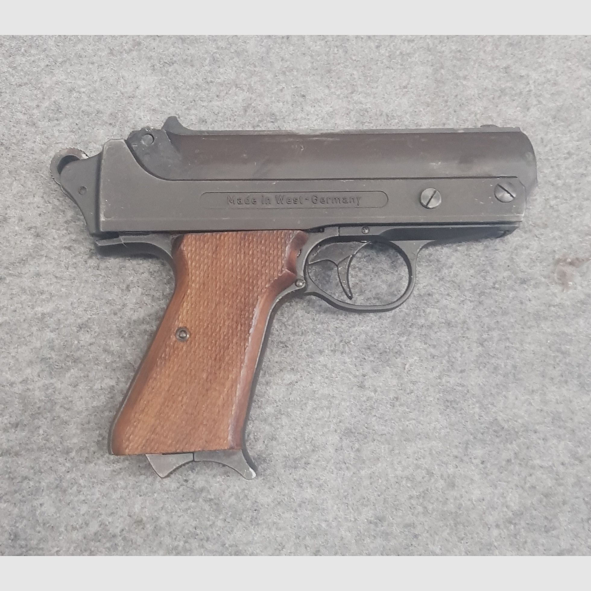 Sammler aufgepasst ein Sammelstück  FB Record Jumbo Mauser Hamlet Eichenlaub Luftpistole  im Kaliber 4,5mm Diabolo Druckluft 