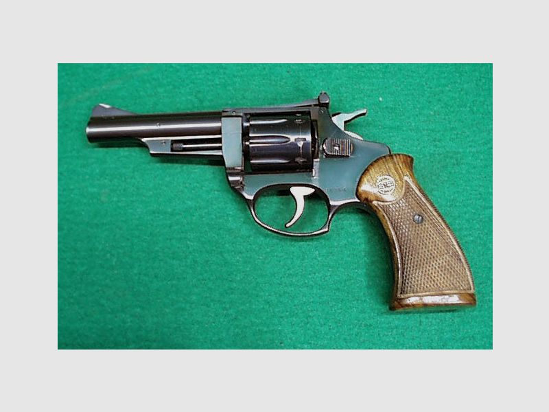 Astra Cadix Revolver