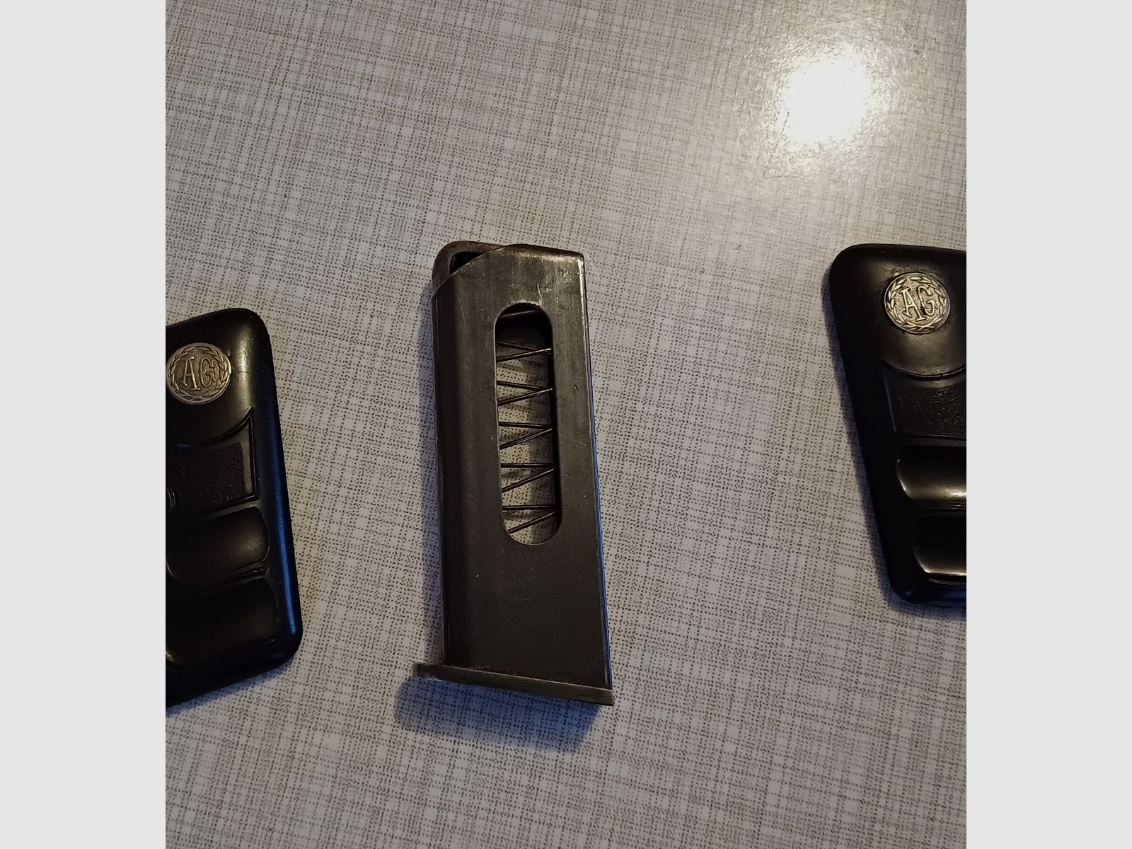 Galesi Brevette Pistole 6,35mm Magazin und Griffschalen 