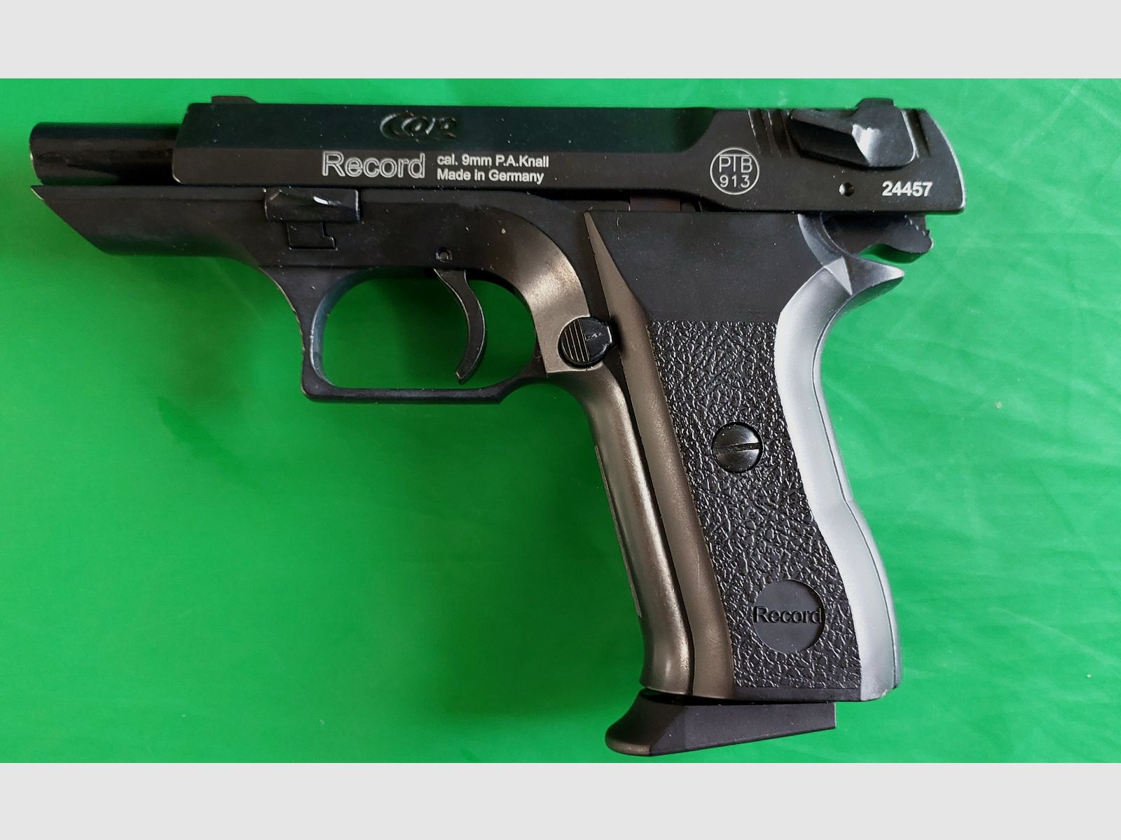 Revólver COP Schreckschuss pistola ennegrecida (PTB 913) como nuevo.