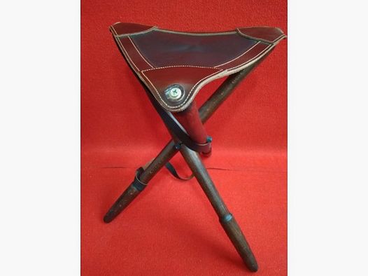 SILLA TRIPODE DE PIEL