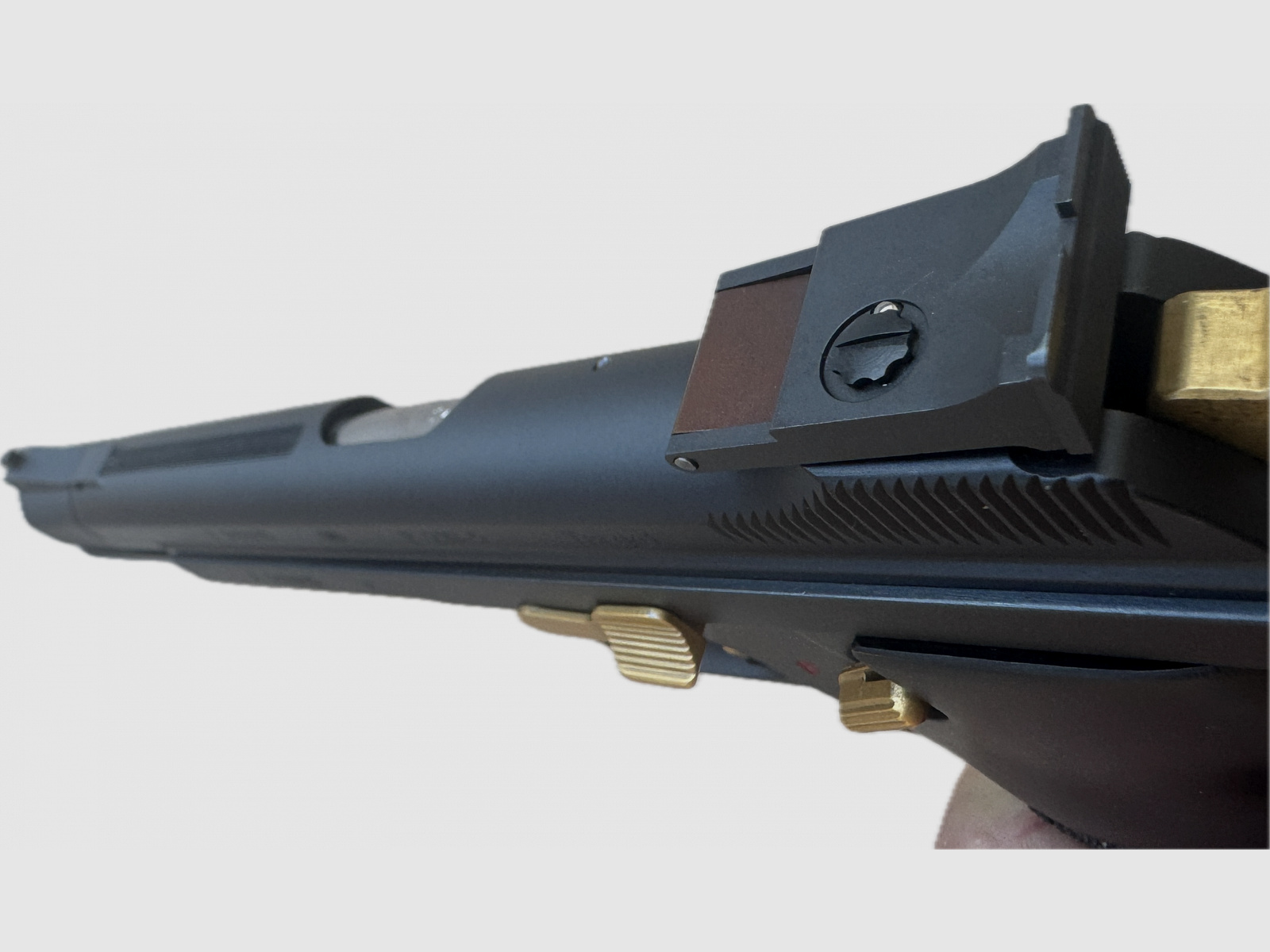 Präzisionspistole SIG P210-5 6″ Berty-Tuning, Kaliber 9 mm Luger