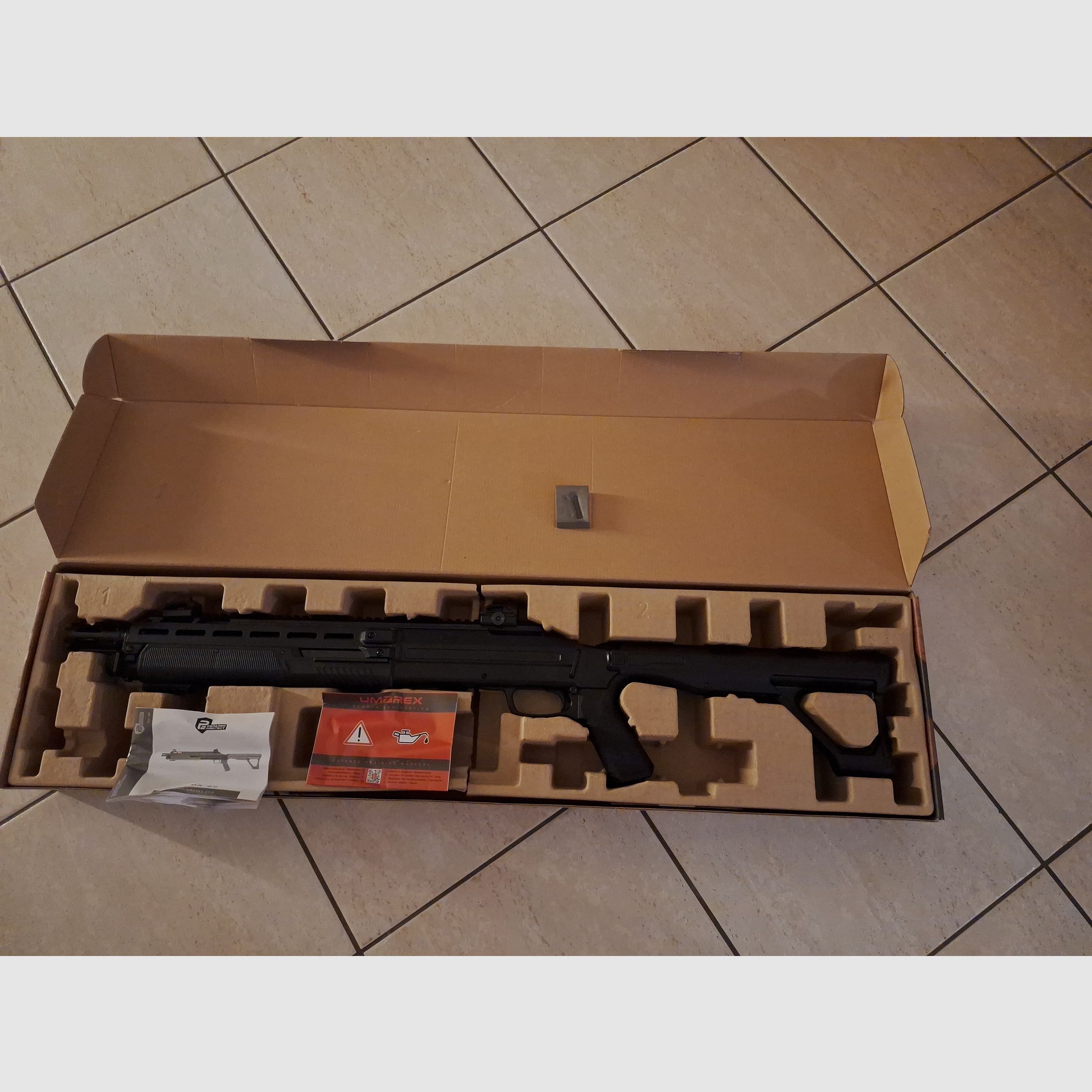 P2P HDX 68 BLACK Schwarz