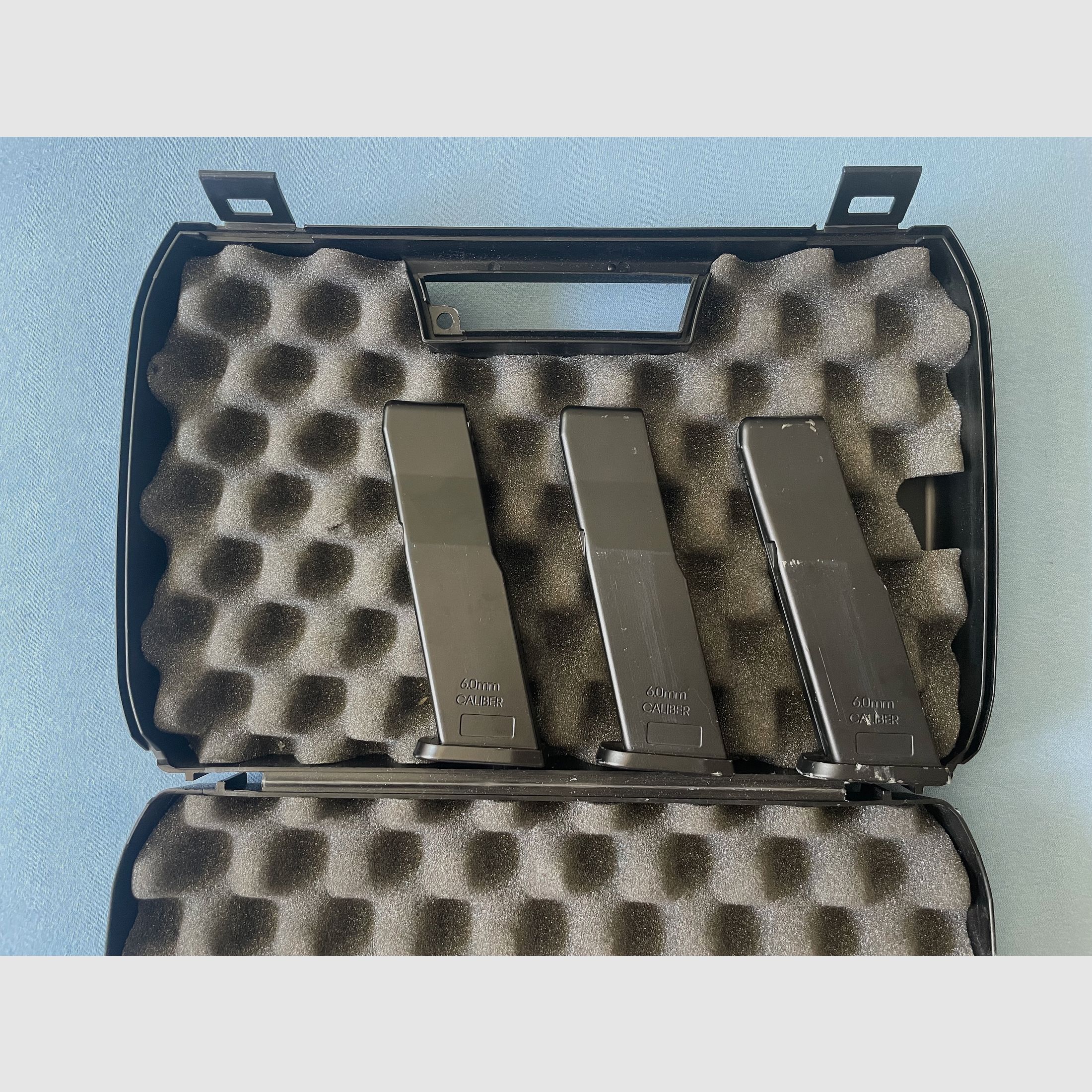 Umarex H&K USP CO2 NBB (+ 3 Magazine und Koffer)
