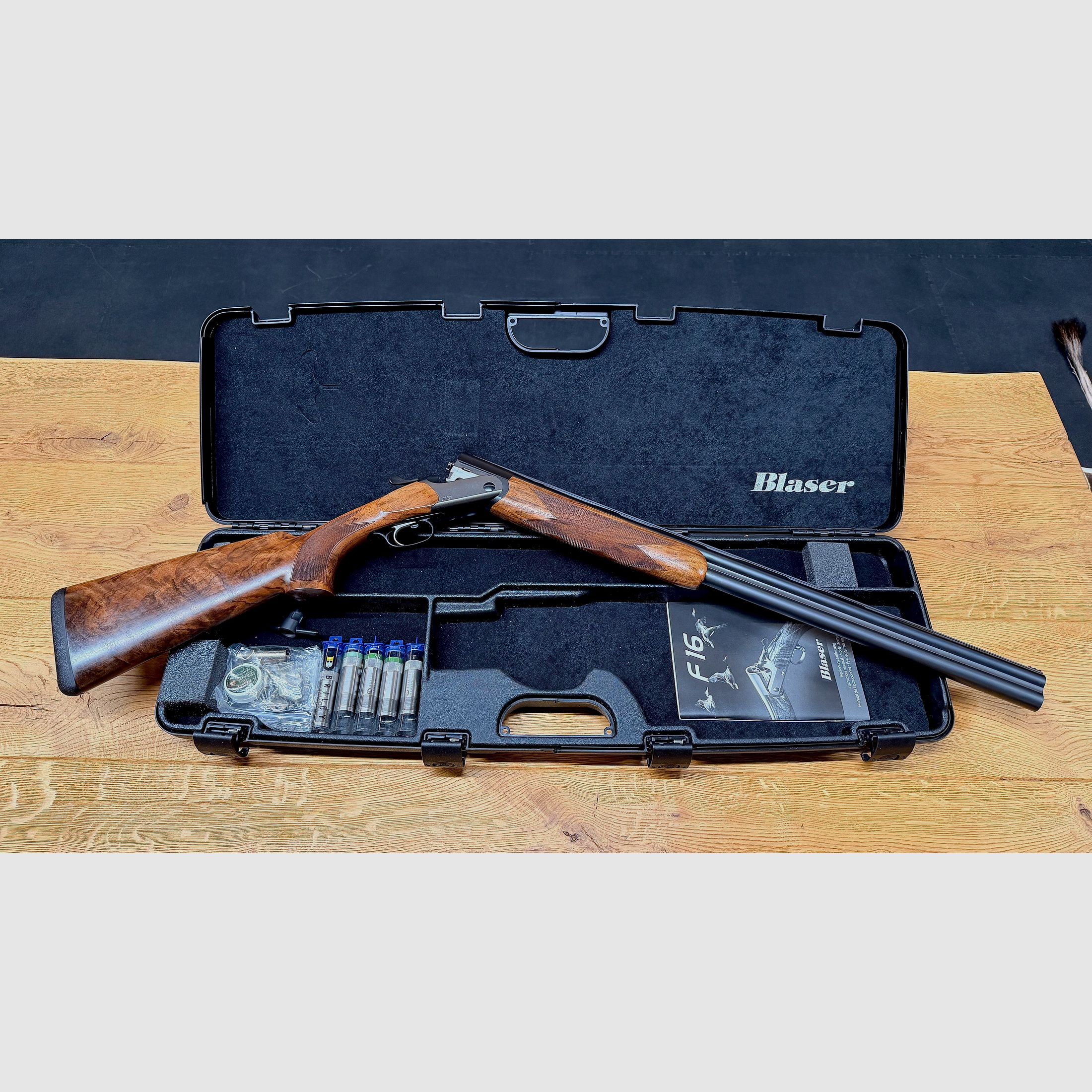 Blaser F16 Game 12/76 / HK 6 / Mattierter Schaft / 5 Briley Wechselchokes / Custom Leuchtkorn